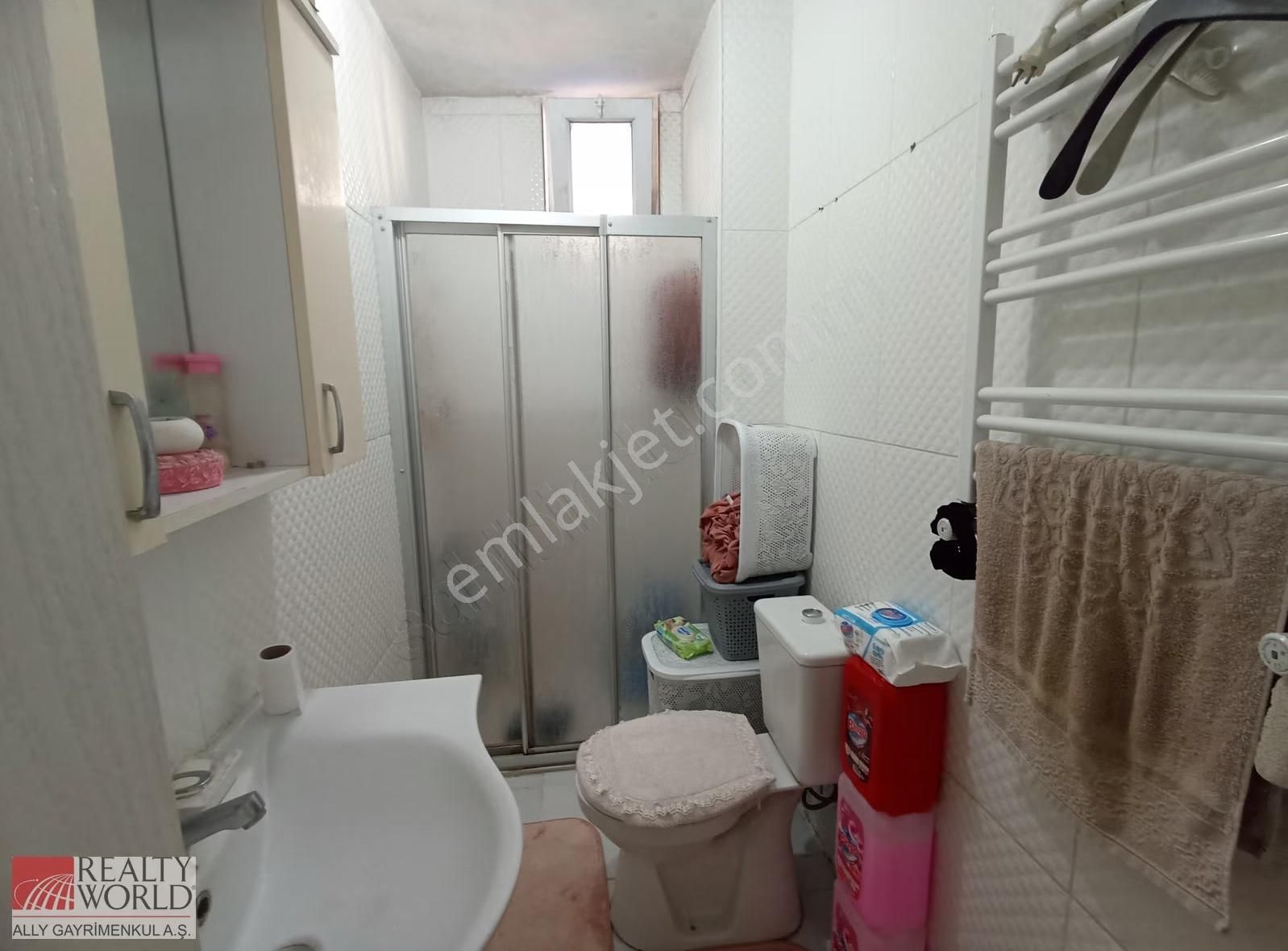 Cadde Ye Ve Metrolara Yürüme Mesafesinde 2+1 Satılık Daire... - Görsel 4