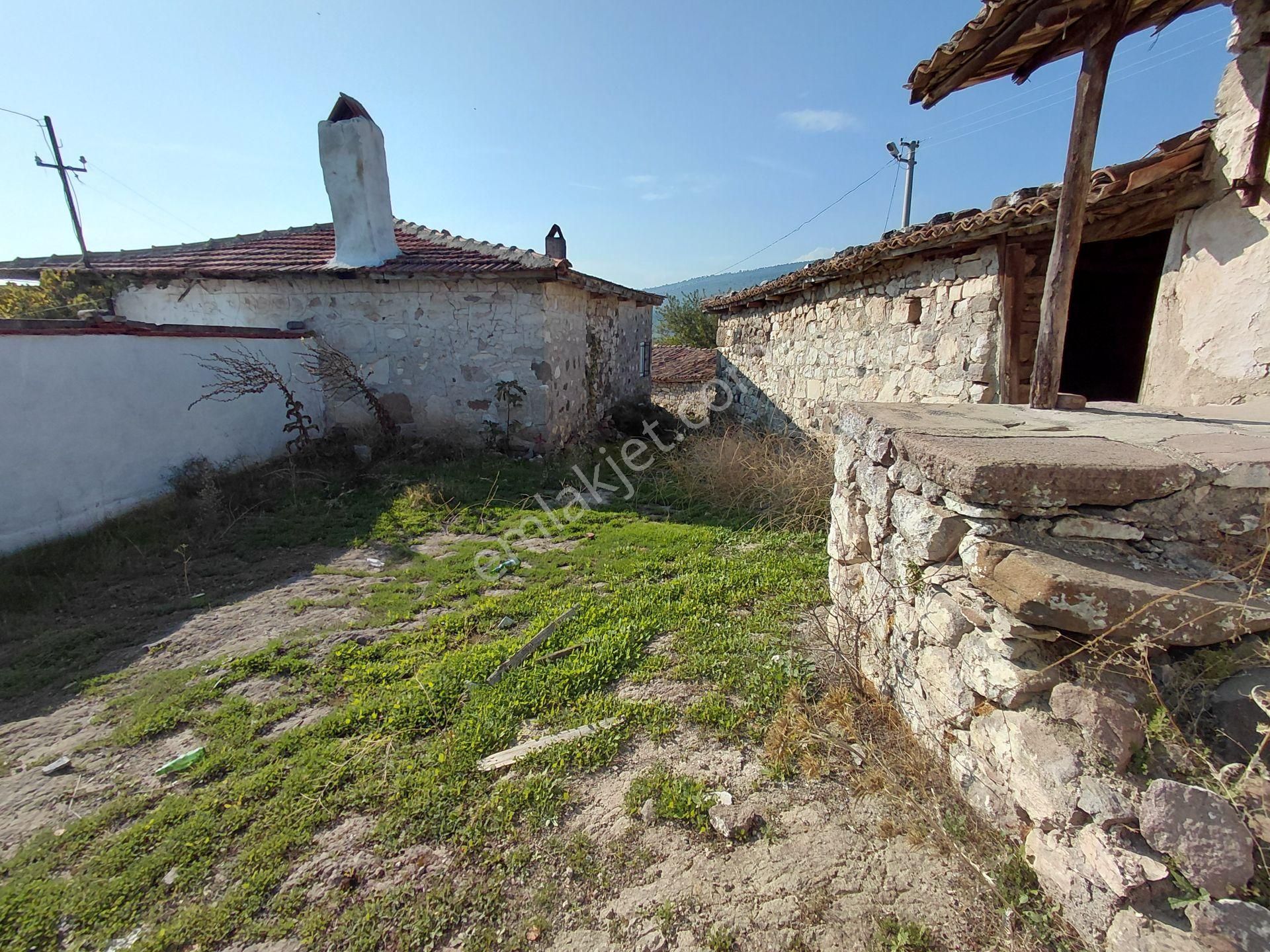 Sarıalan Köyünde Satılık 185 M2 Arsalı Müstakil Ev 1.150.000 Tl - Görsel 11