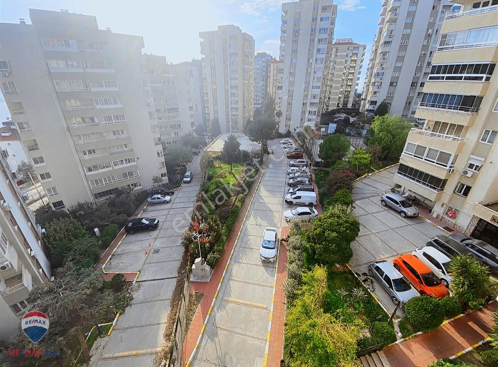 23 Tuğyan Can Koç Tan Bayraklı 75.yıl Mh 3+1 Kıralık Daıre - Görsel 19