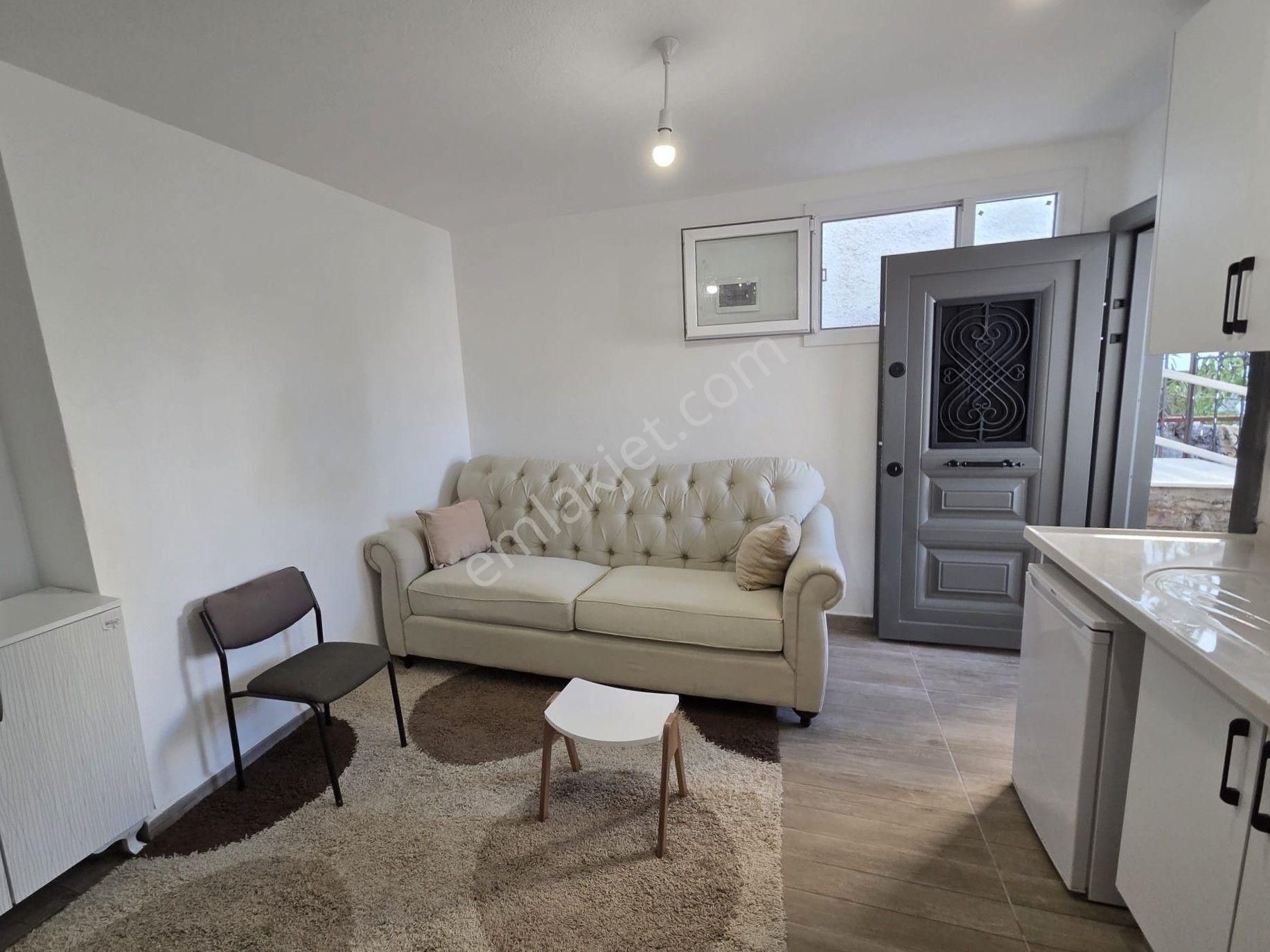 Bodrum Cevatşakir Mah. Yeni Daire, Yıllık Kiralık 1+1 Eşyalı - Görsel 5