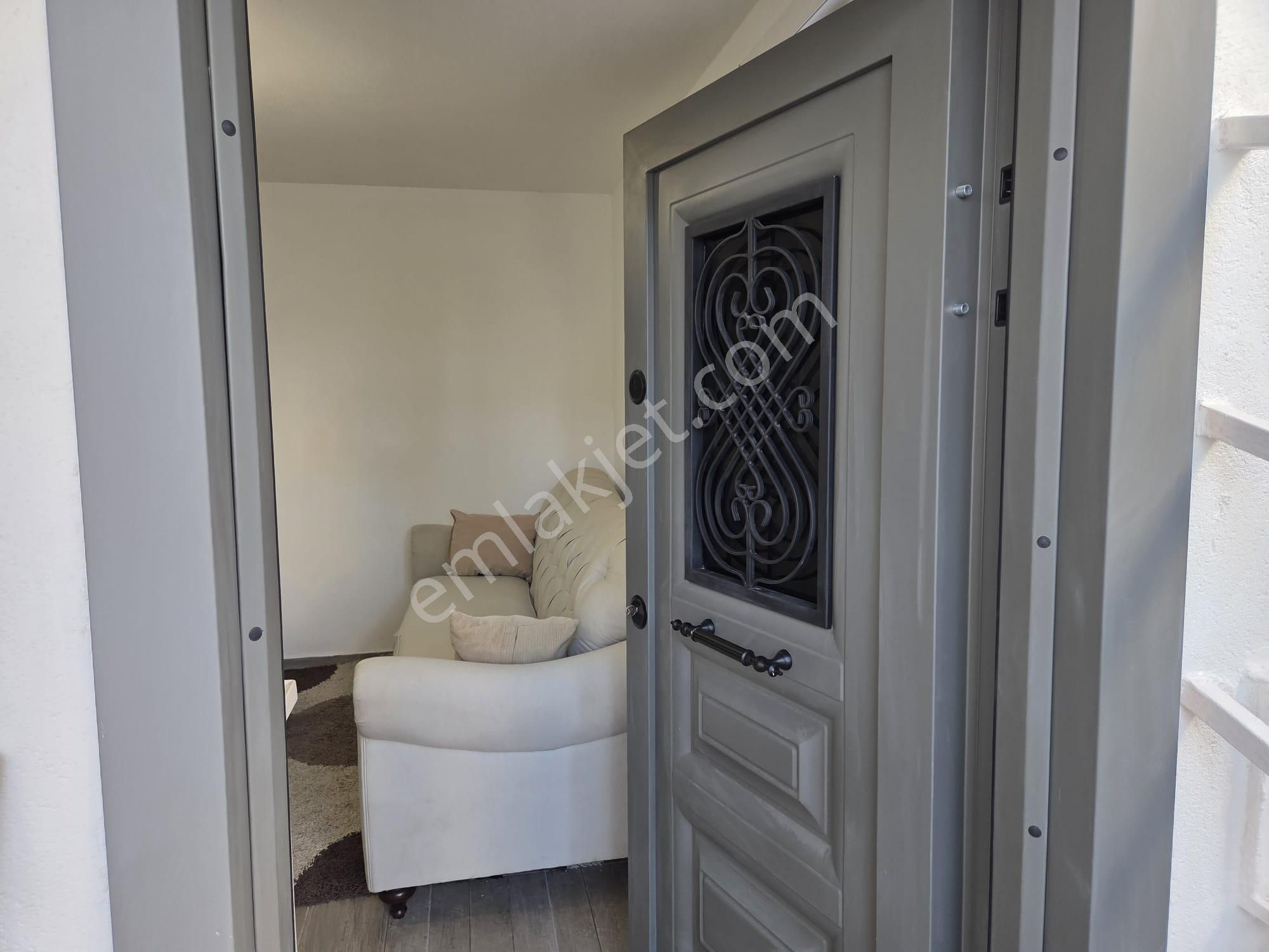 Bodrum Cevatşakir Mah. Yeni Daire, Yıllık Kiralık 1+1 Eşyalı - Görsel 29