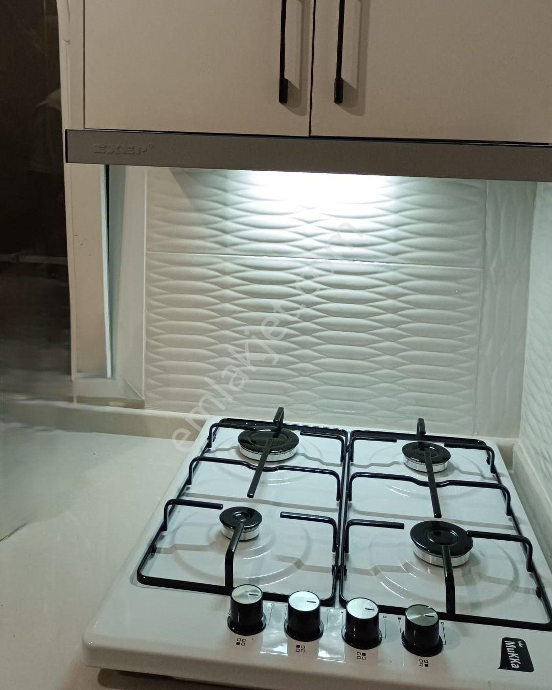 Bodrum Cevatşakir Mah. Yeni Daire, Yıllık Kiralık 1+1 Eşyalı - Görsel 7