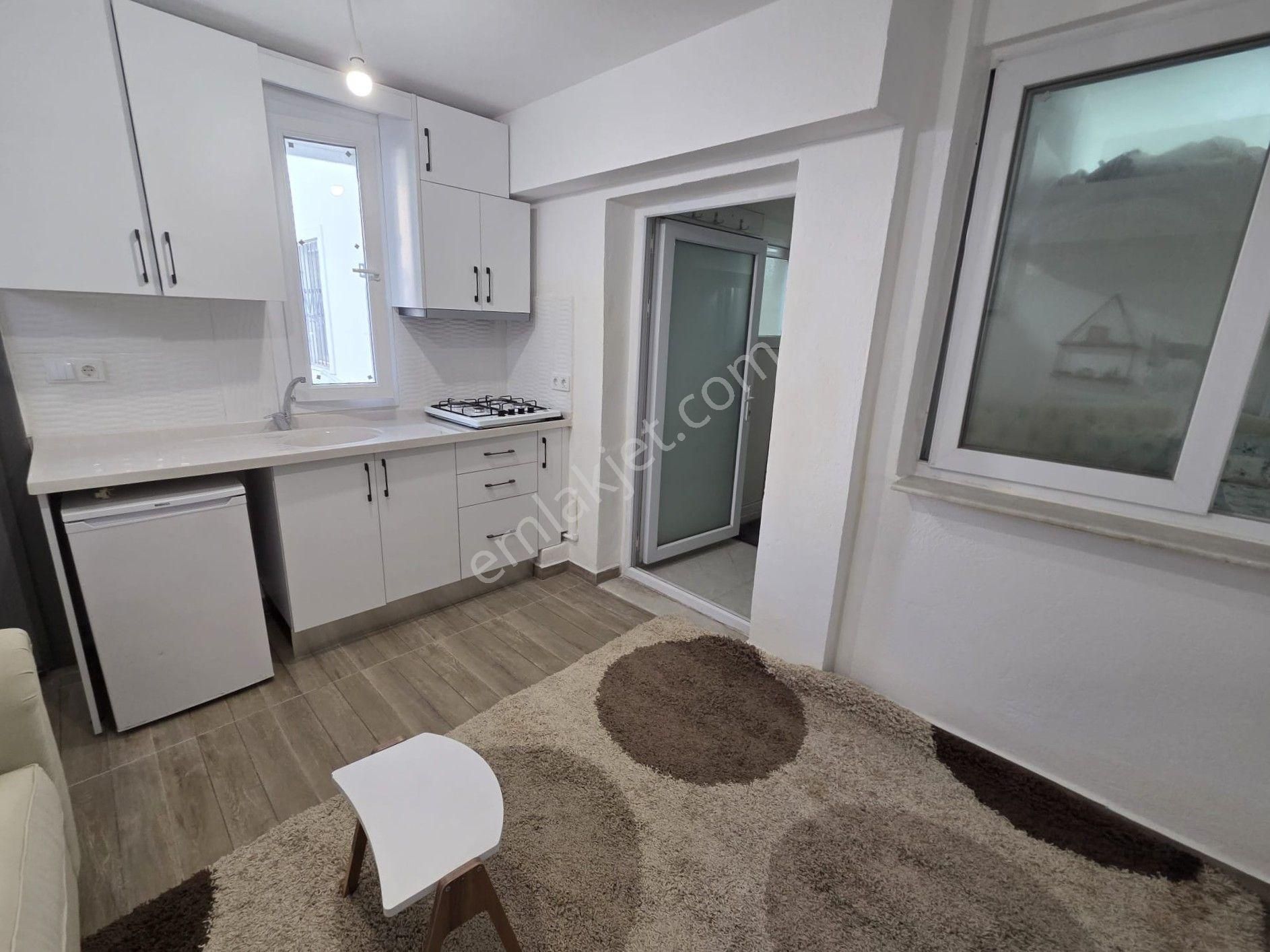 Bodrum Cevatşakir Mah. Yeni Daire, Yıllık Kiralık 1+1 Eşyalı - Görsel 23