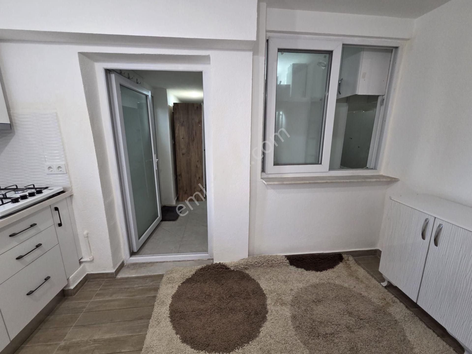 Bodrum Cevatşakir Mah. Yeni Daire, Yıllık Kiralık 1+1 Eşyalı - Görsel 13