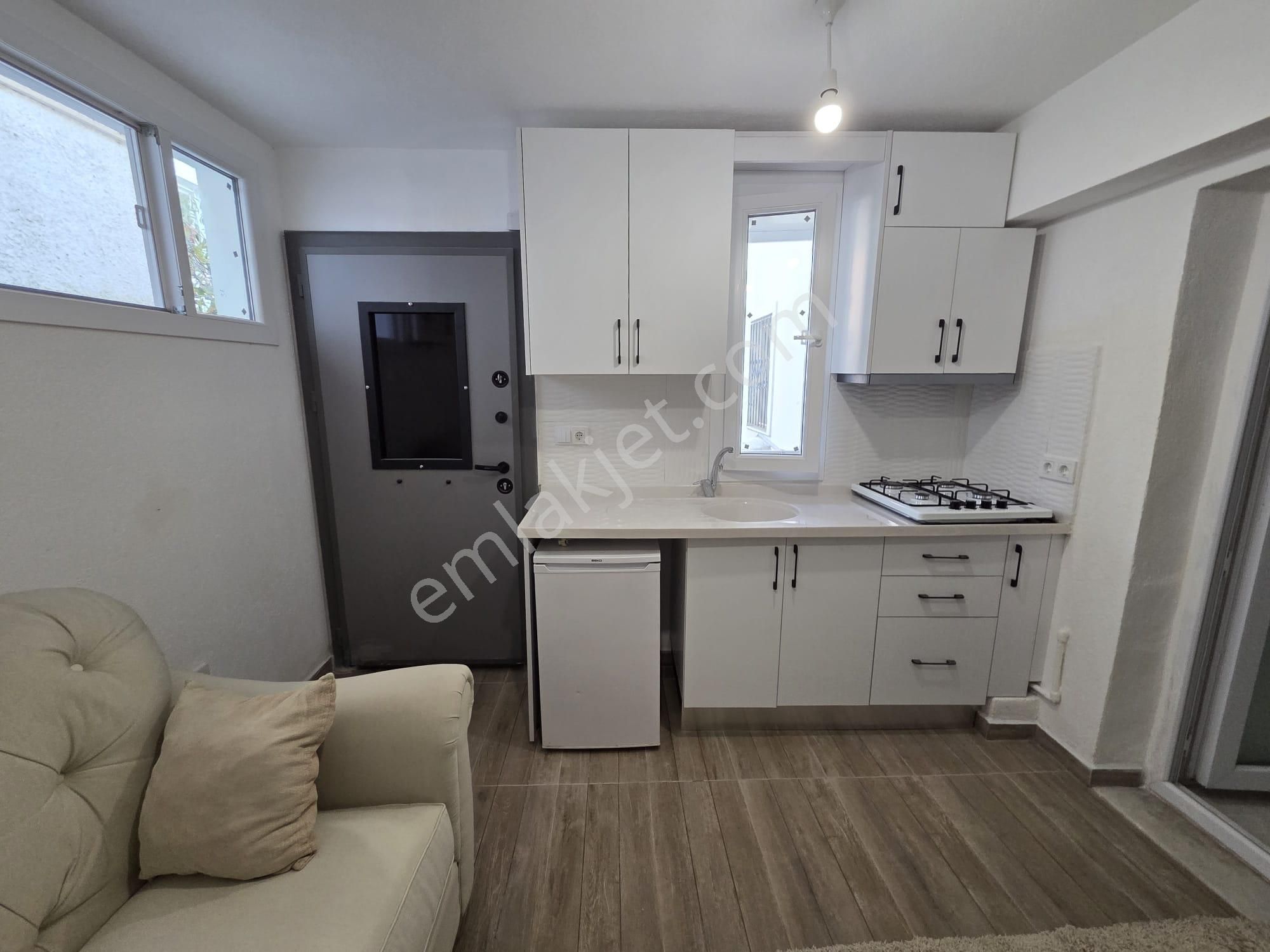 Bodrum Cevatşakir Mah. Yeni Daire, Yıllık Kiralık 1+1 Eşyalı