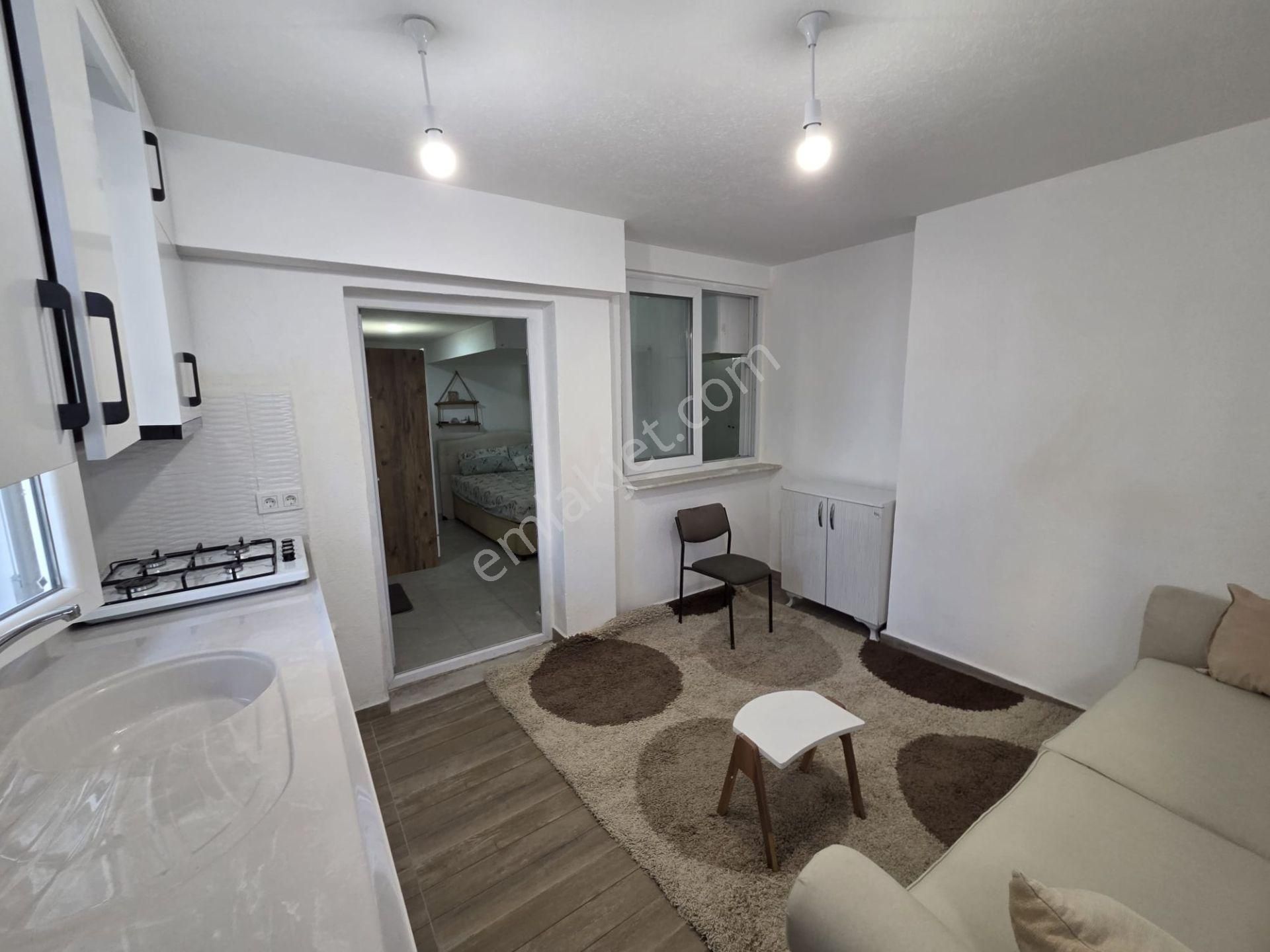 Bodrum Cevatşakir Mah. Yeni Daire, Yıllık Kiralık 1+1 Eşyalı - Görsel 2