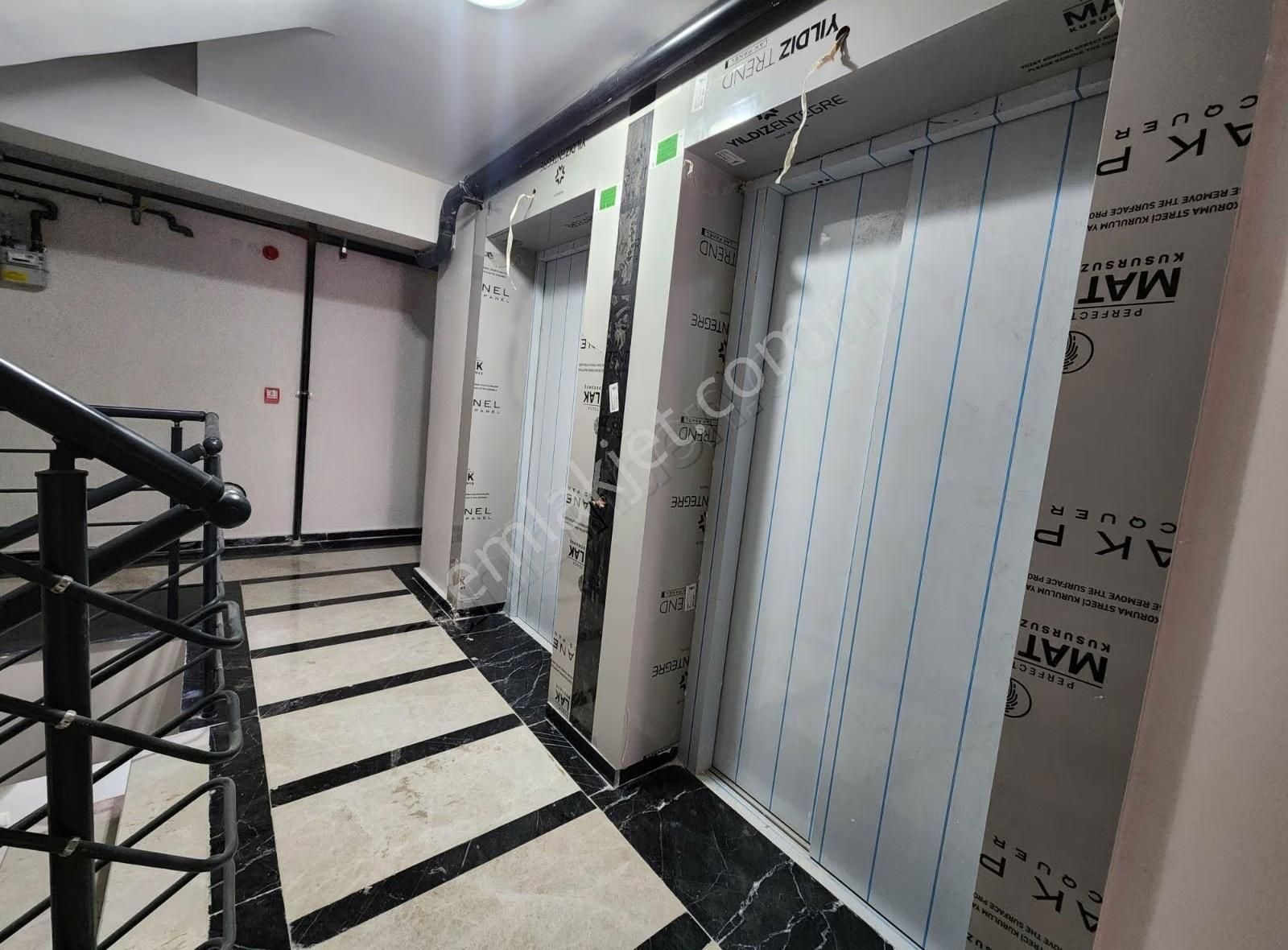 Bahçelievlerde Yeni Binada 2+1 - Görsel 35