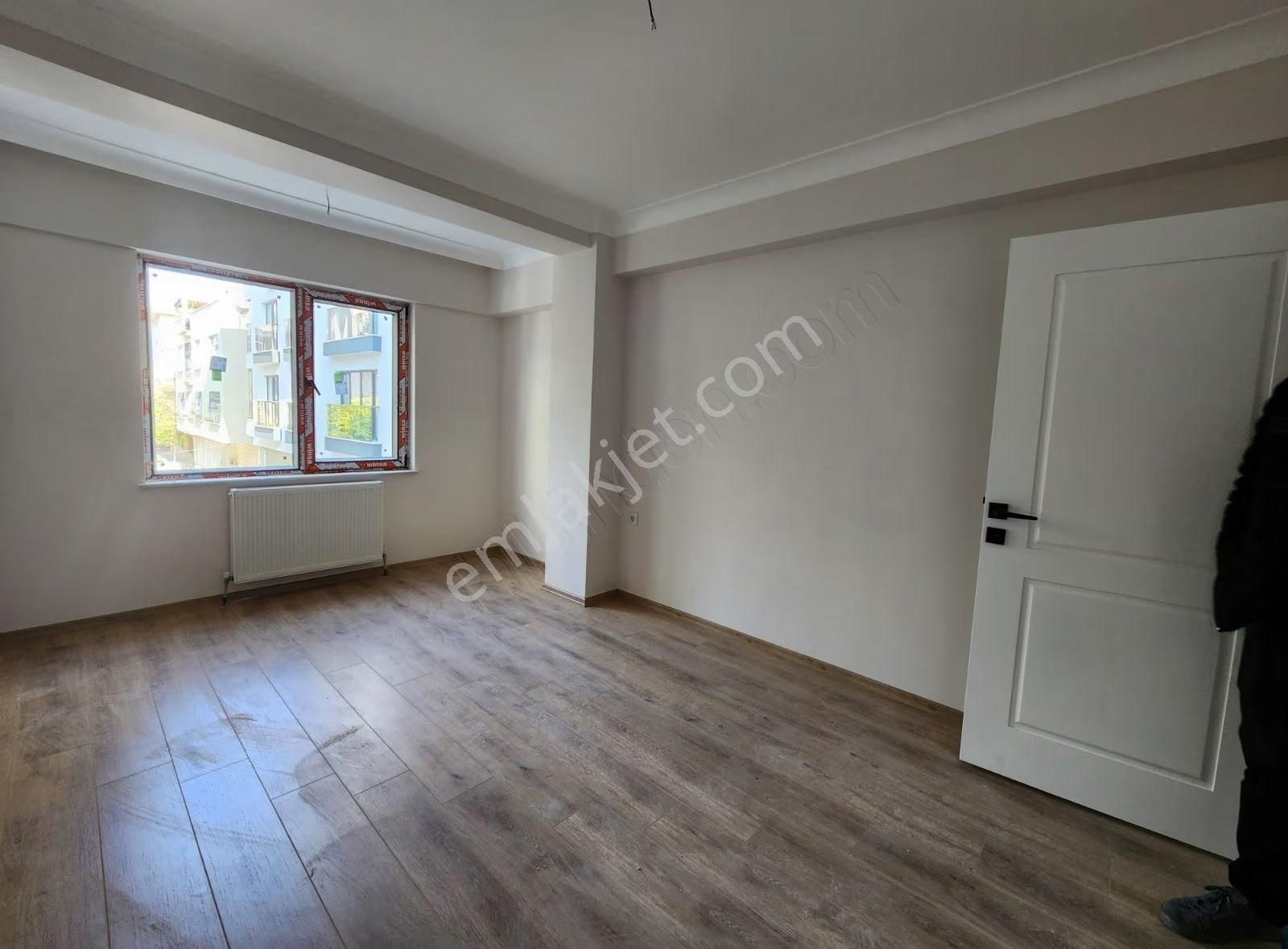 Bahçelievlerde Yeni Binada 2+1 - Görsel 16