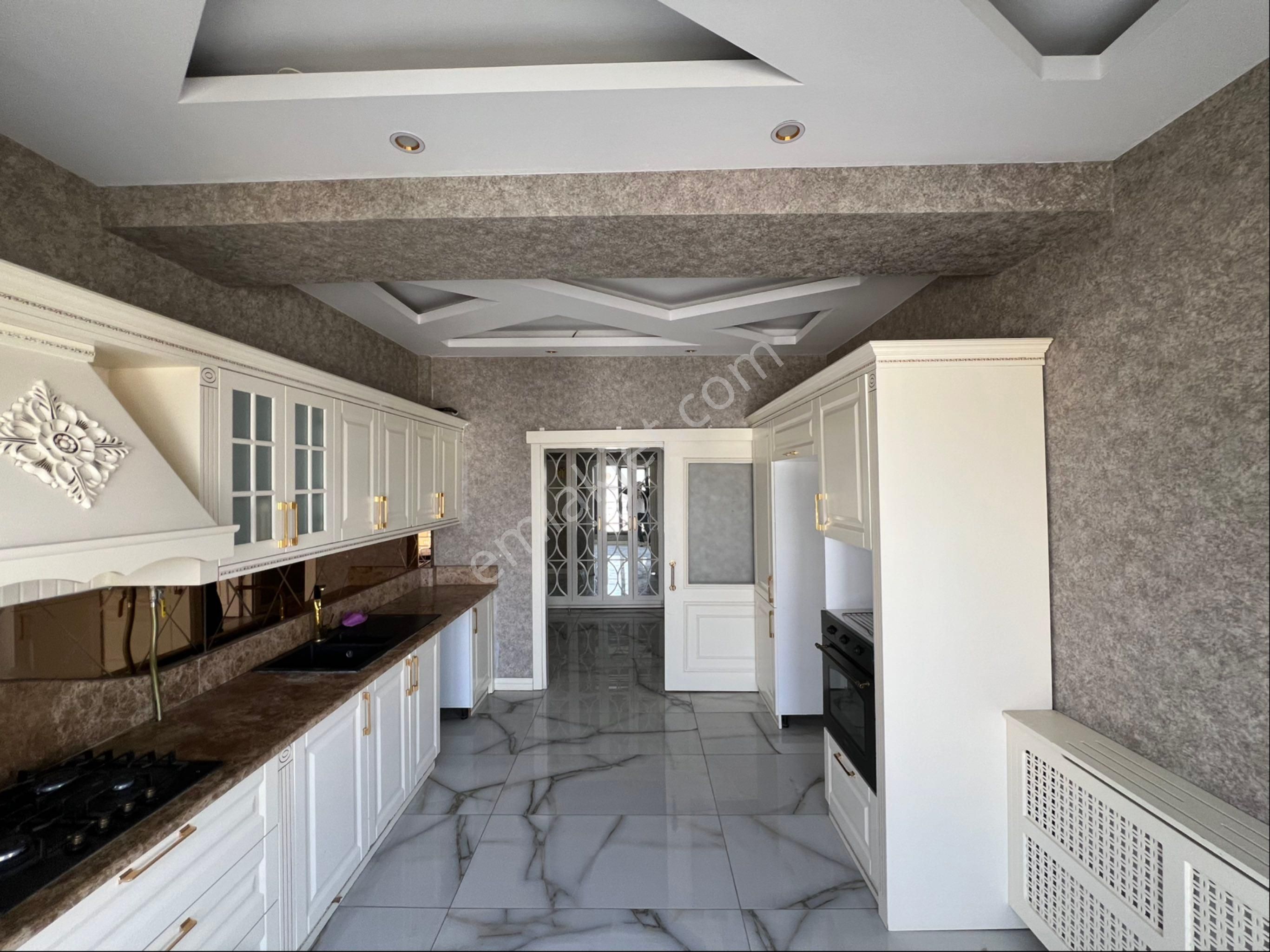 Eksper'den 2.35 Metre Yol Üzeri 4+1 Ultra Lüks Ara Kat Daire! - Görsel 14