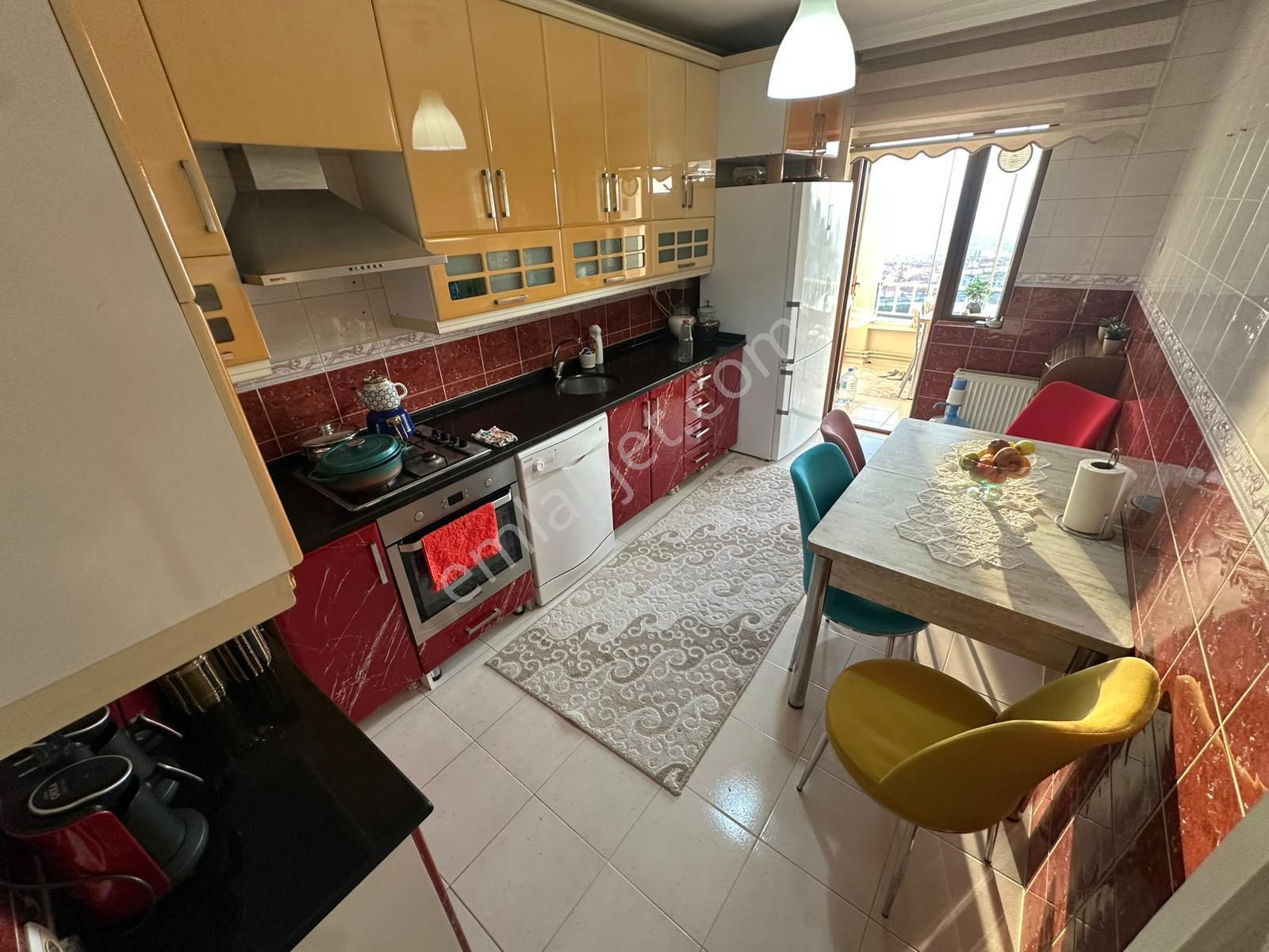 Yayla Mahallesi'nde Muazzam Manzaralı 3+1 Fırsat Dairesi! - Görsel 2