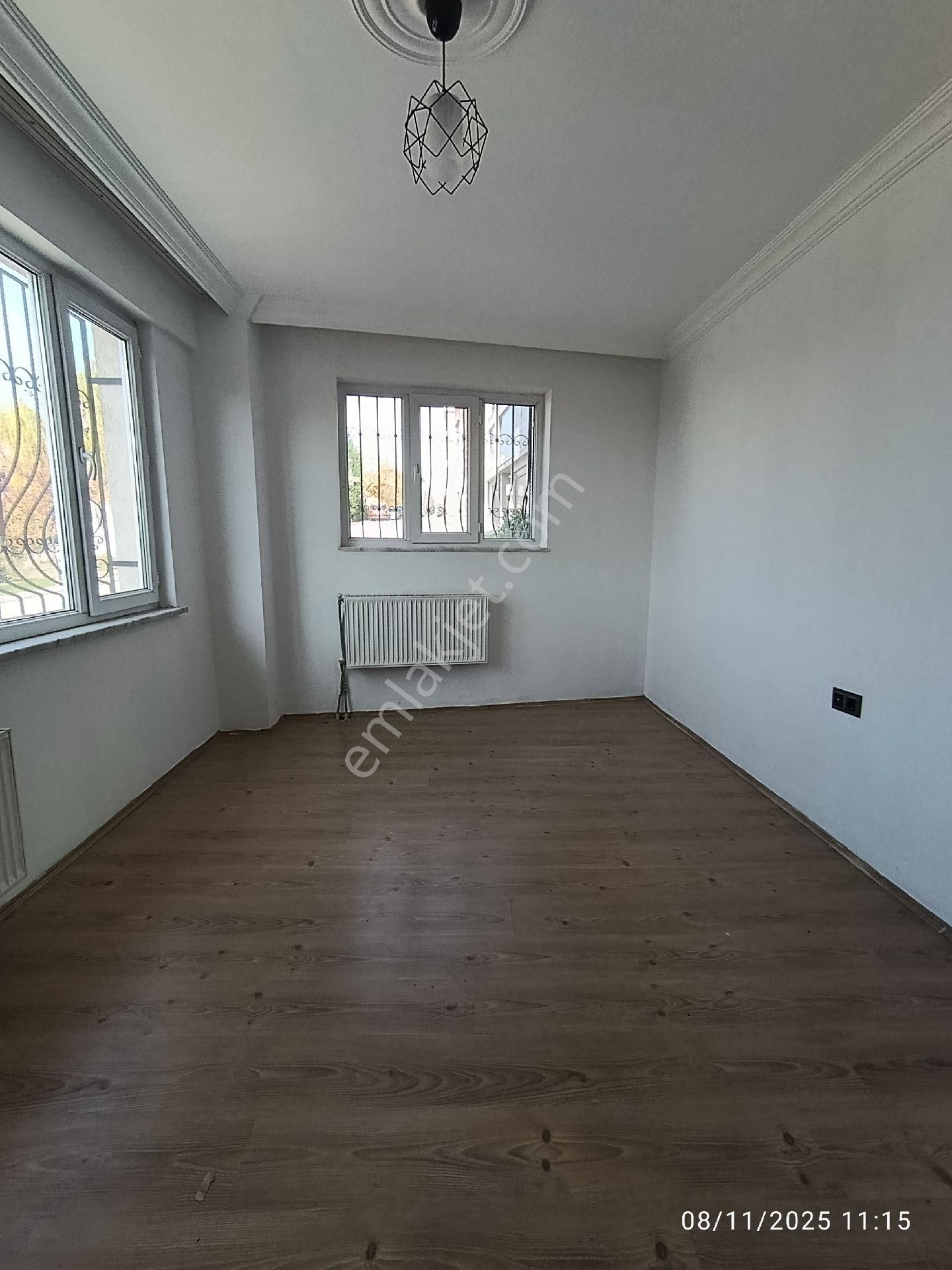 Çamlıca Mahallesinde Kiralık 2+1 Daire