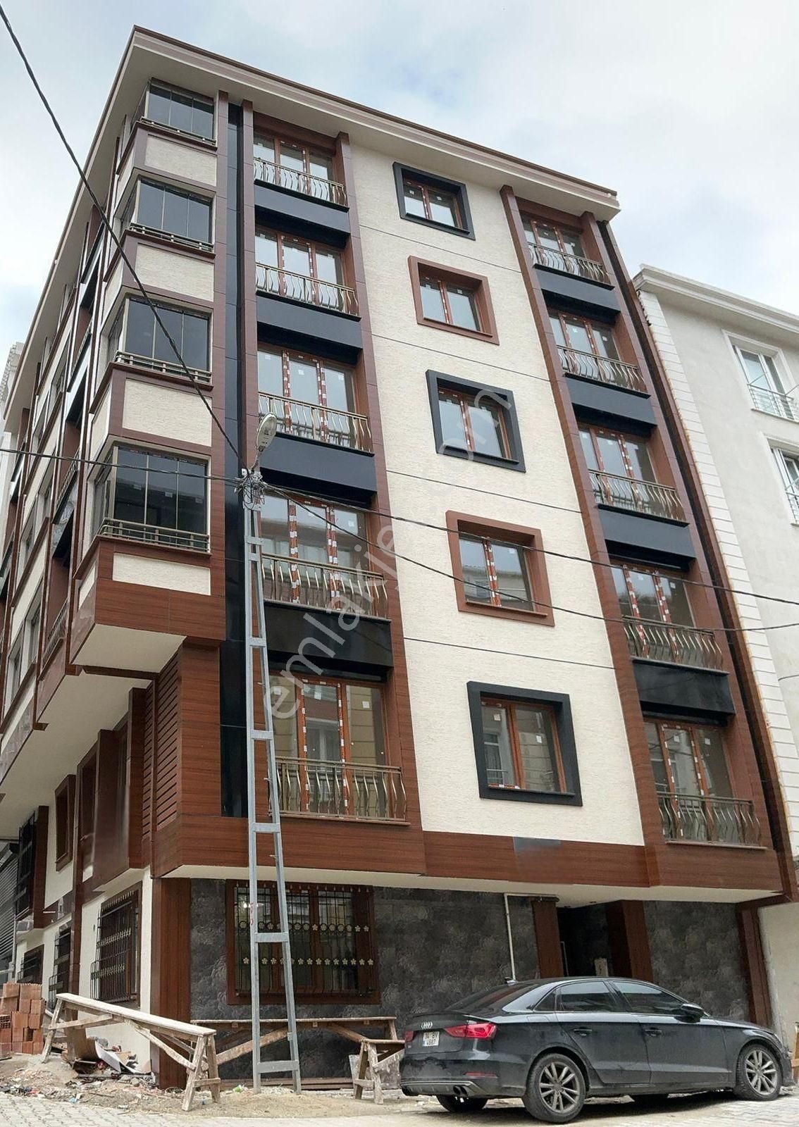 Metrobüse Yakın Sıfır Daire