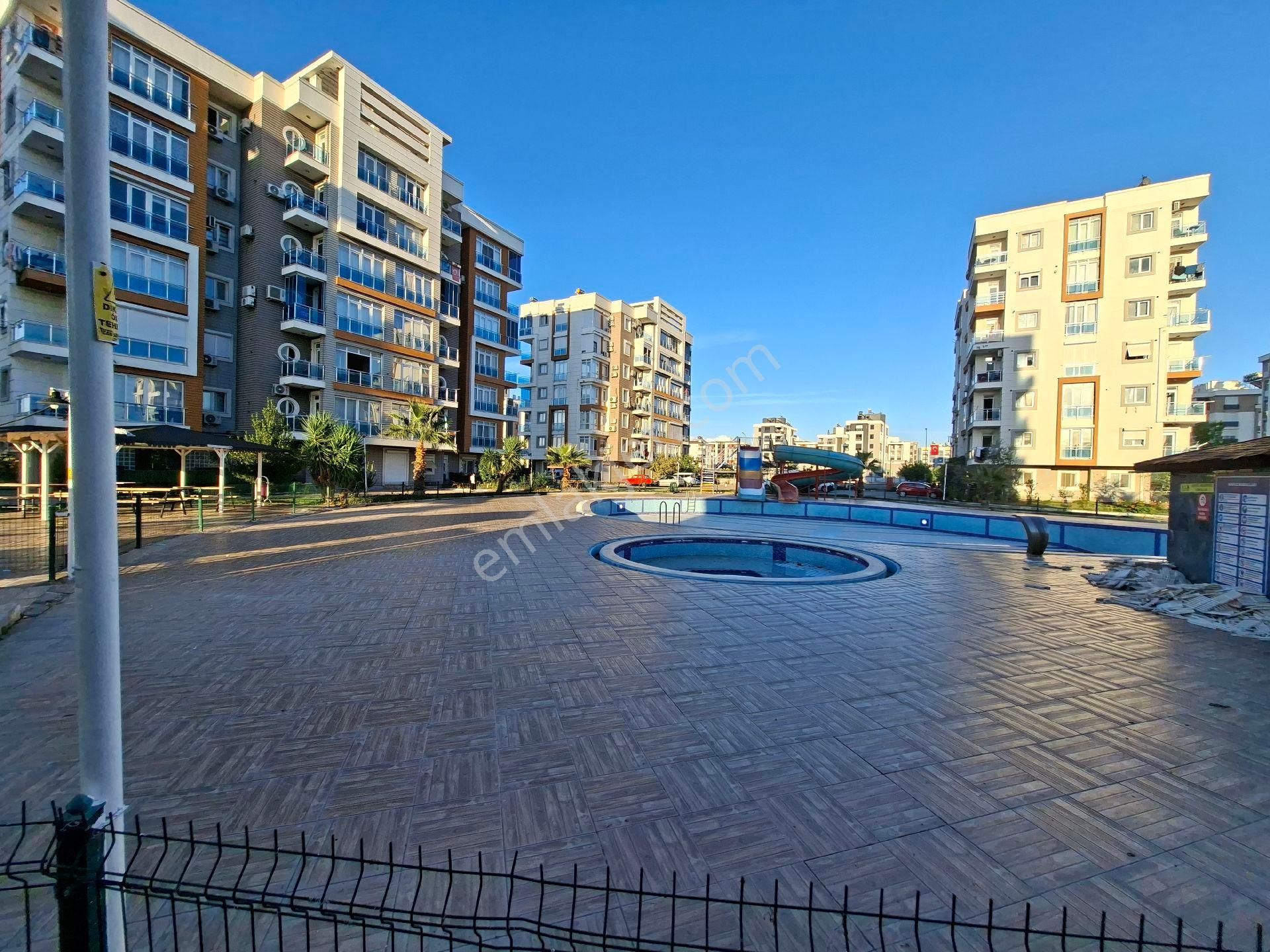 Satılık Göksü Mh Havulu Site İcerisinde 1+1 Eşyalı Satılık 55 M2