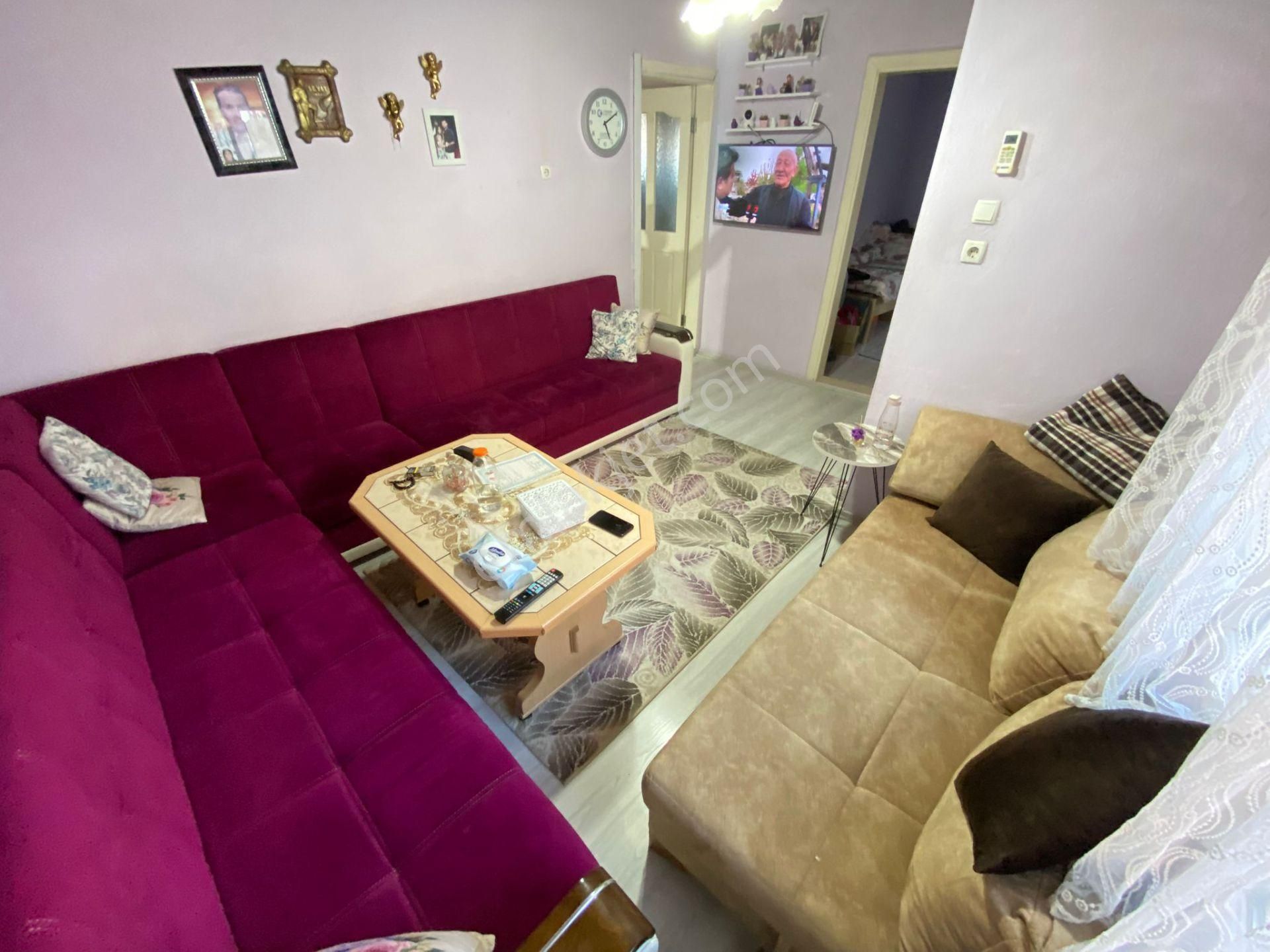 Acill Konak İsmetpaşa Mah.de Gürçeşme Yakını 2 Katlı Satılık Müstakil Ev - Görsel 3