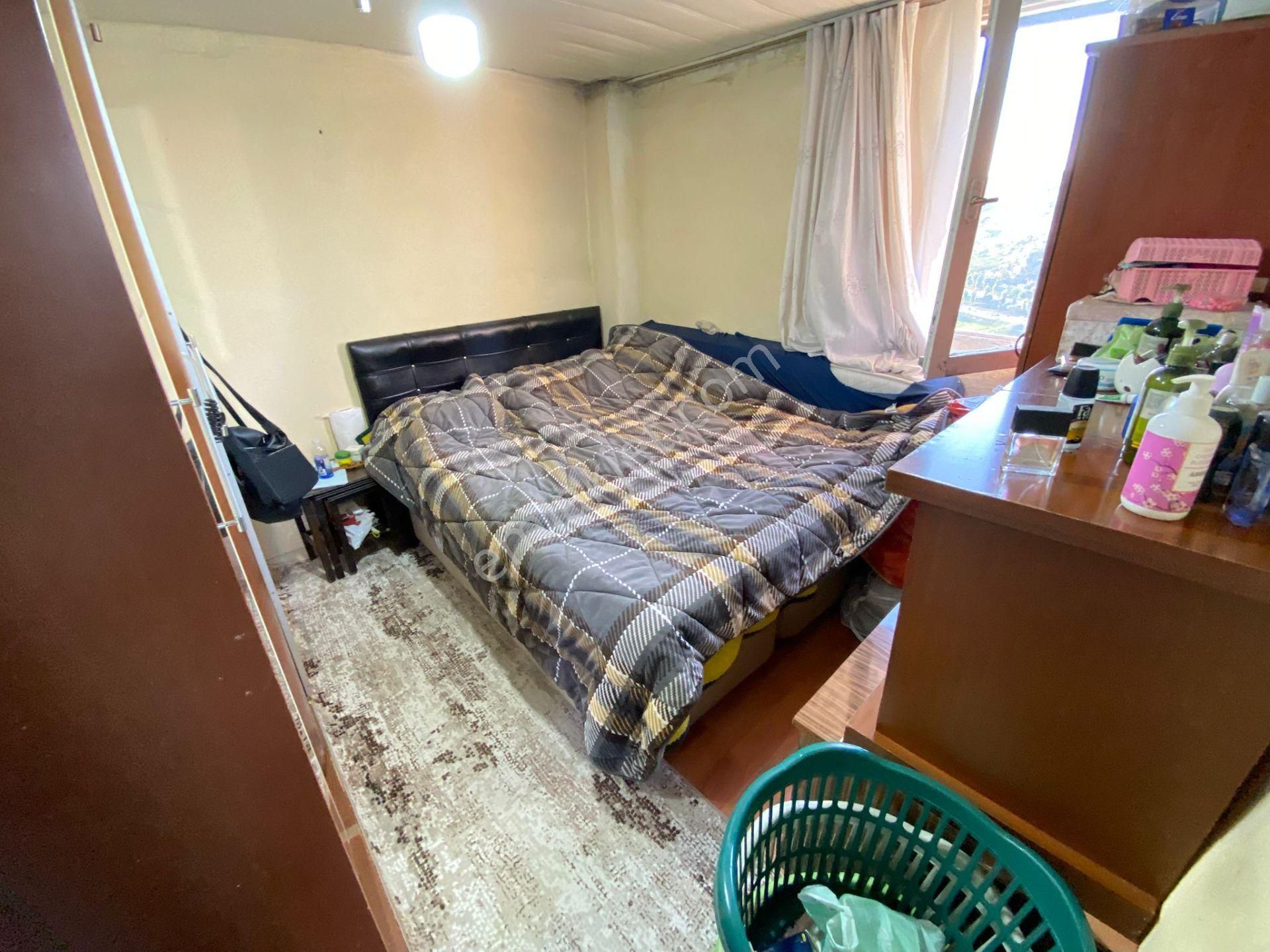 Acill Konak İsmetpaşa Mah.de Gürçeşme Yakını 2 Katlı Satılık Müstakil Ev - Görsel 8