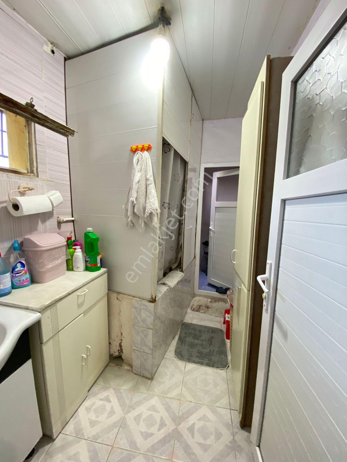 Acill Konak İsmetpaşa Mah.de Gürçeşme Yakını 2 Katlı Satılık Müstakil Ev - Görsel 16