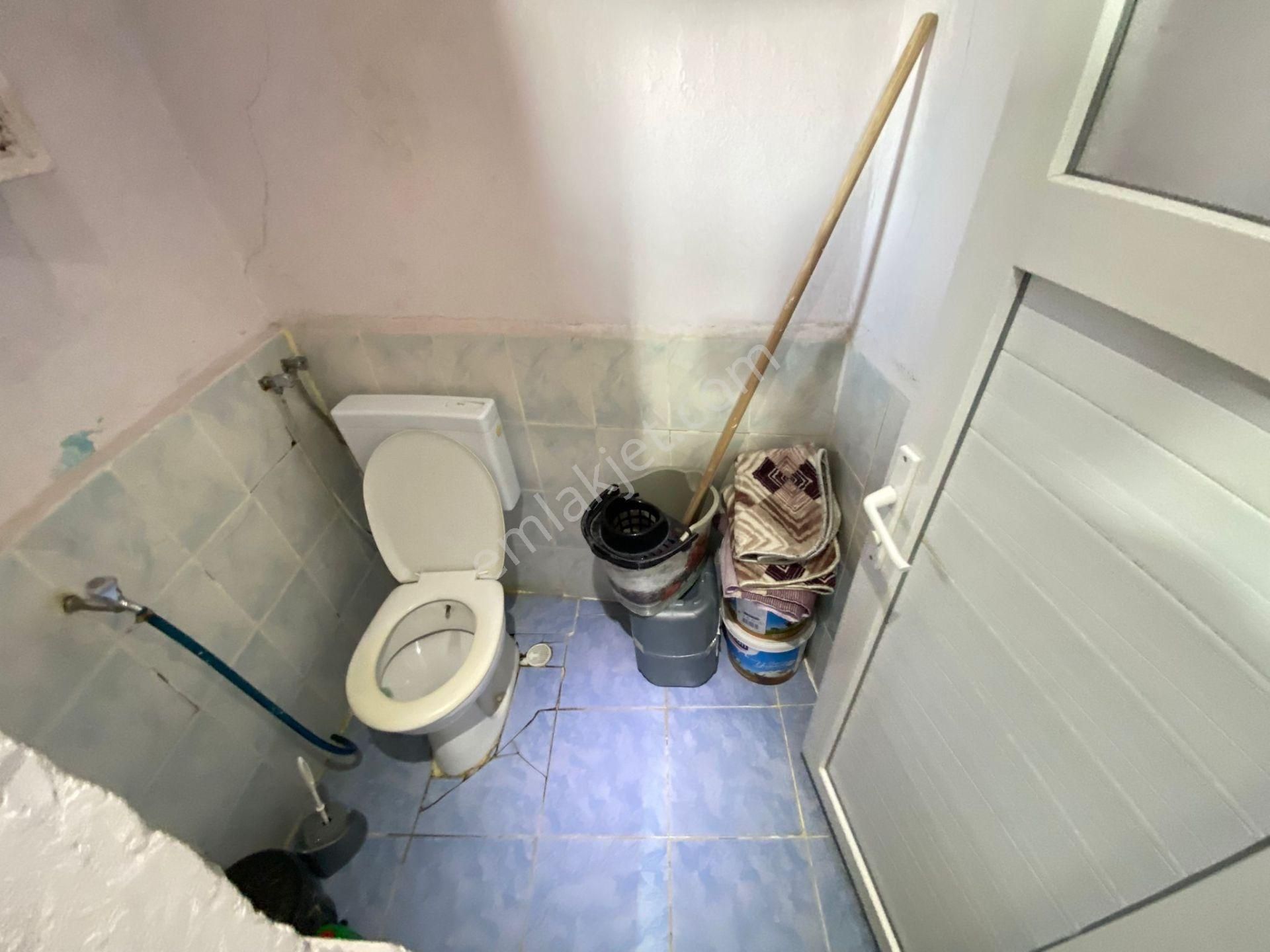 Acill Konak İsmetpaşa Mah.de Gürçeşme Yakını 2 Katlı Satılık Müstakil Ev - Görsel 17