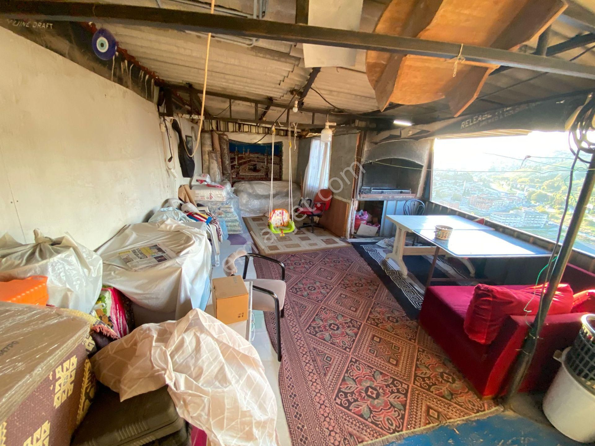 Acill Konak İsmetpaşa Mah.de Gürçeşme Yakını 2 Katlı Satılık Müstakil Ev - Görsel 19