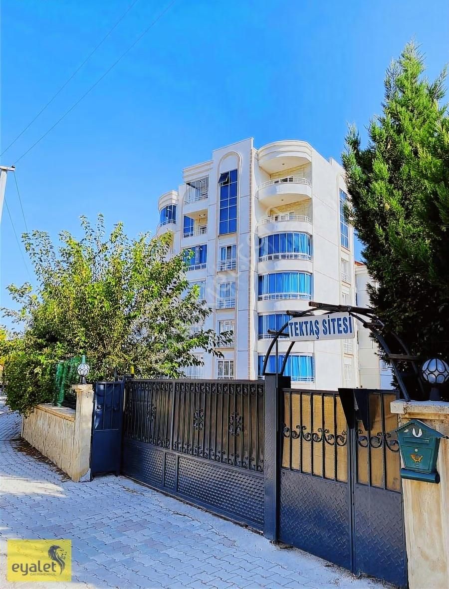 Meram Bölgesinde De 3+1 Site İçi Daire - Görsel 14