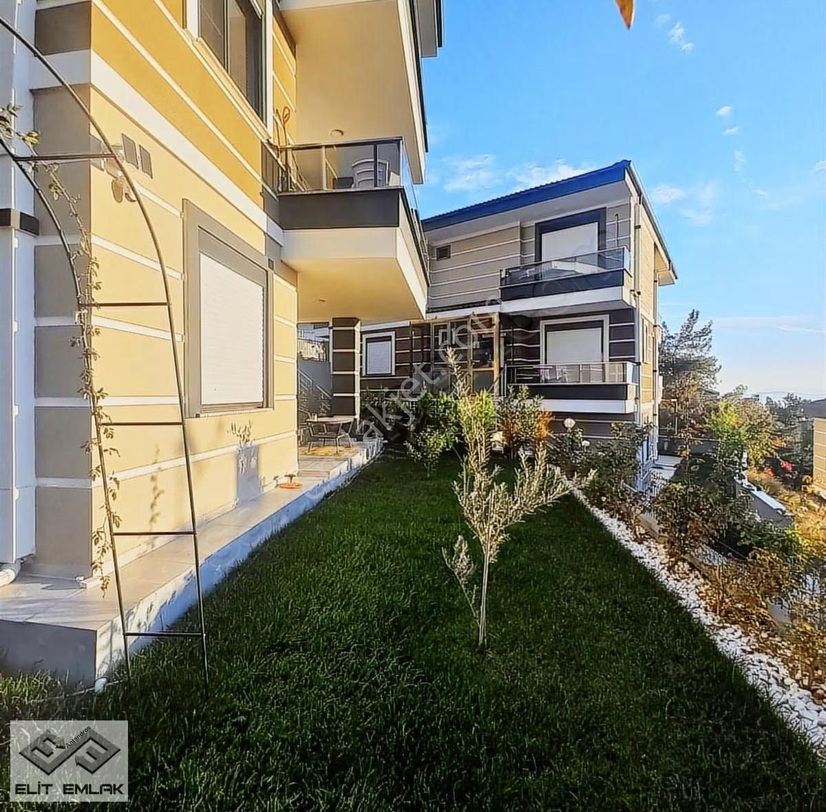 Altınoluk Köyünde Satılık Tam Müstakil Muhteşem Villa - Görsel 15