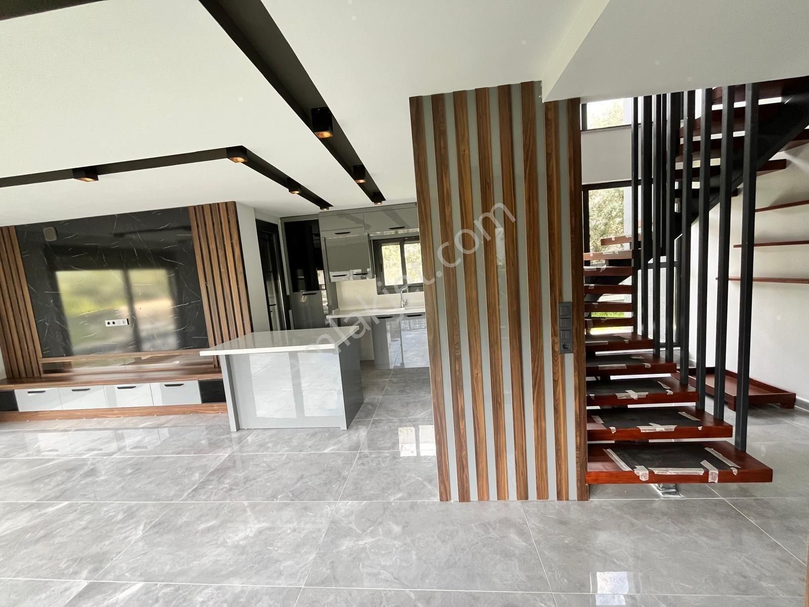 4+1 Full Deniz Manzaralı Tek Müstekil Villa - Görsel 7