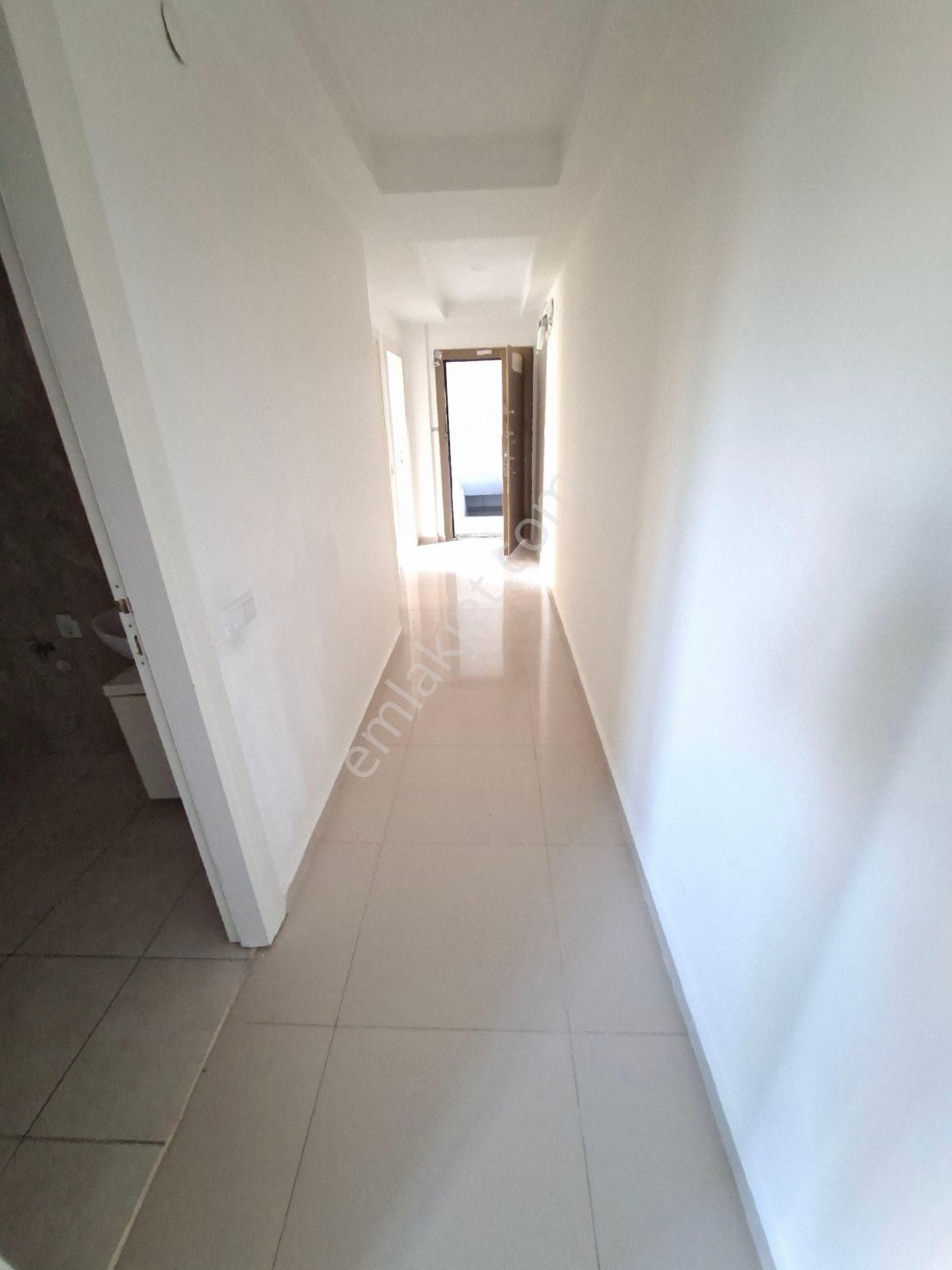 Göksu Mh Havuzlu Site İcerisin De 2+1 A Mutfak Yüksek Giriş Daire - Görsel 11