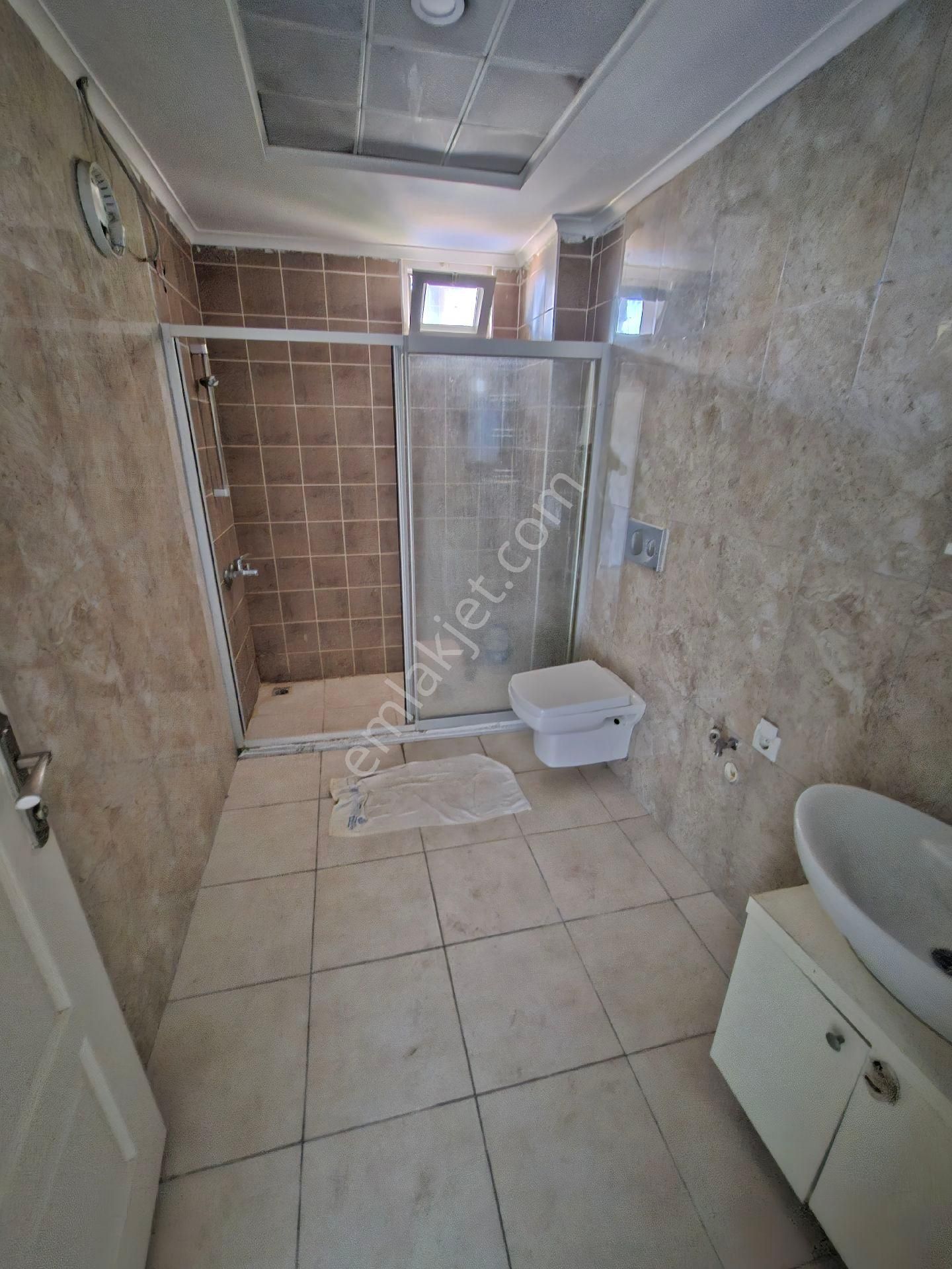 Göksu Mh Havuzlu Site İcerisin De 2+1 A Mutfak Yüksek Giriş Daire - Görsel 14