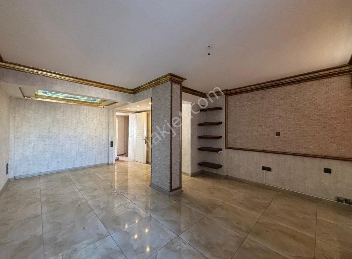 Alsancak Kordonda Deniz Manzaralı 175m2 5.kat Kiralık İş Yeri - Görsel 19