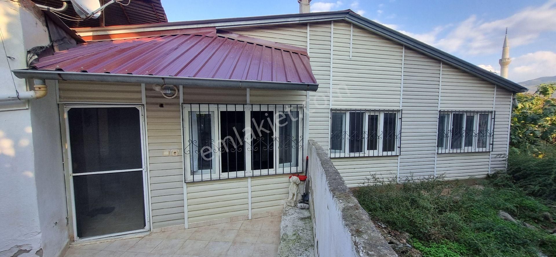 Aydın Nazilli Yöntem Emlaktan Yenipazar Hükümet Mahallesinde Satılık 3+1 Müstakil Ev - Görsel 10