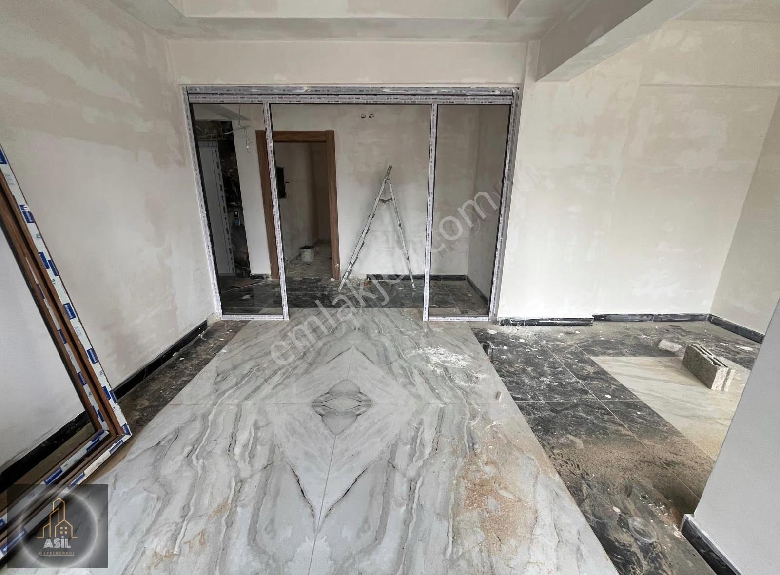 Mimsinde Ana Cadde Üzerinde 2+1 Ara Kat Satılık Daire - Görsel 17