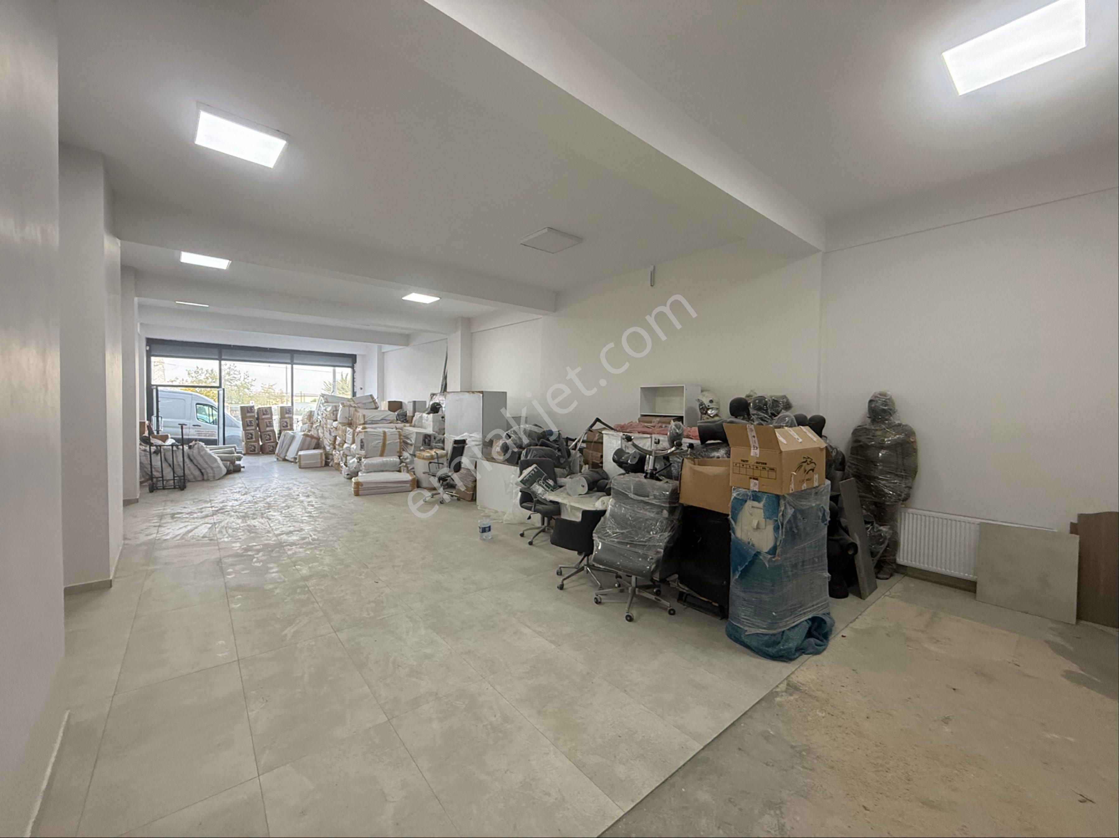 Malkoçoğlu Tramvaya Cephe 300 M2 4.5 Tavan Yüksekliği Düz Giriş Kiralık Dükkan Mağaza İş Yeri - Görsel 5