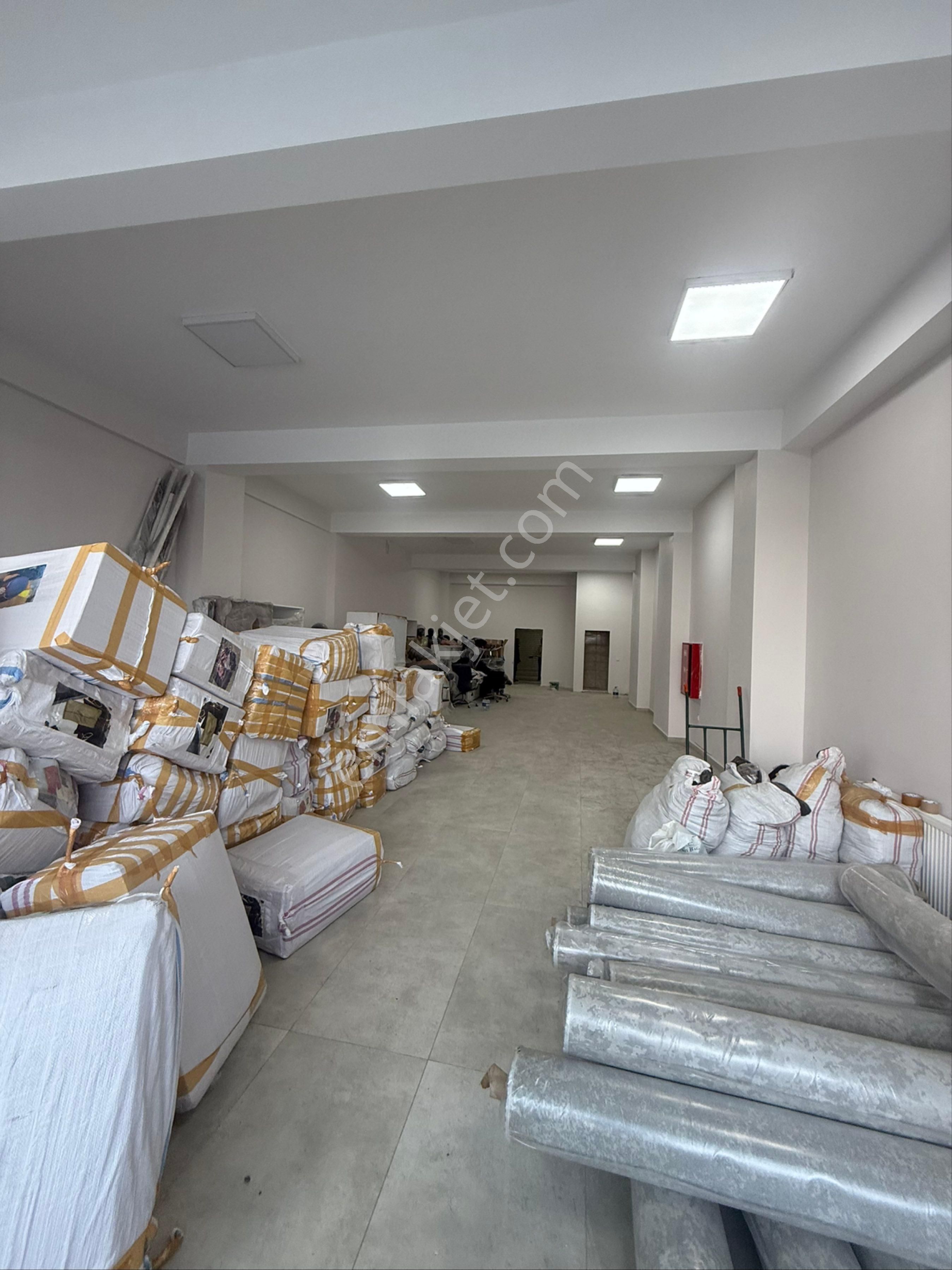 Malkoçoğlu Tramvaya Cephe 300 M2 4.5 Tavan Yüksekliği Düz Giriş Kiralık Dükkan Mağaza İş Yeri - Görsel 4