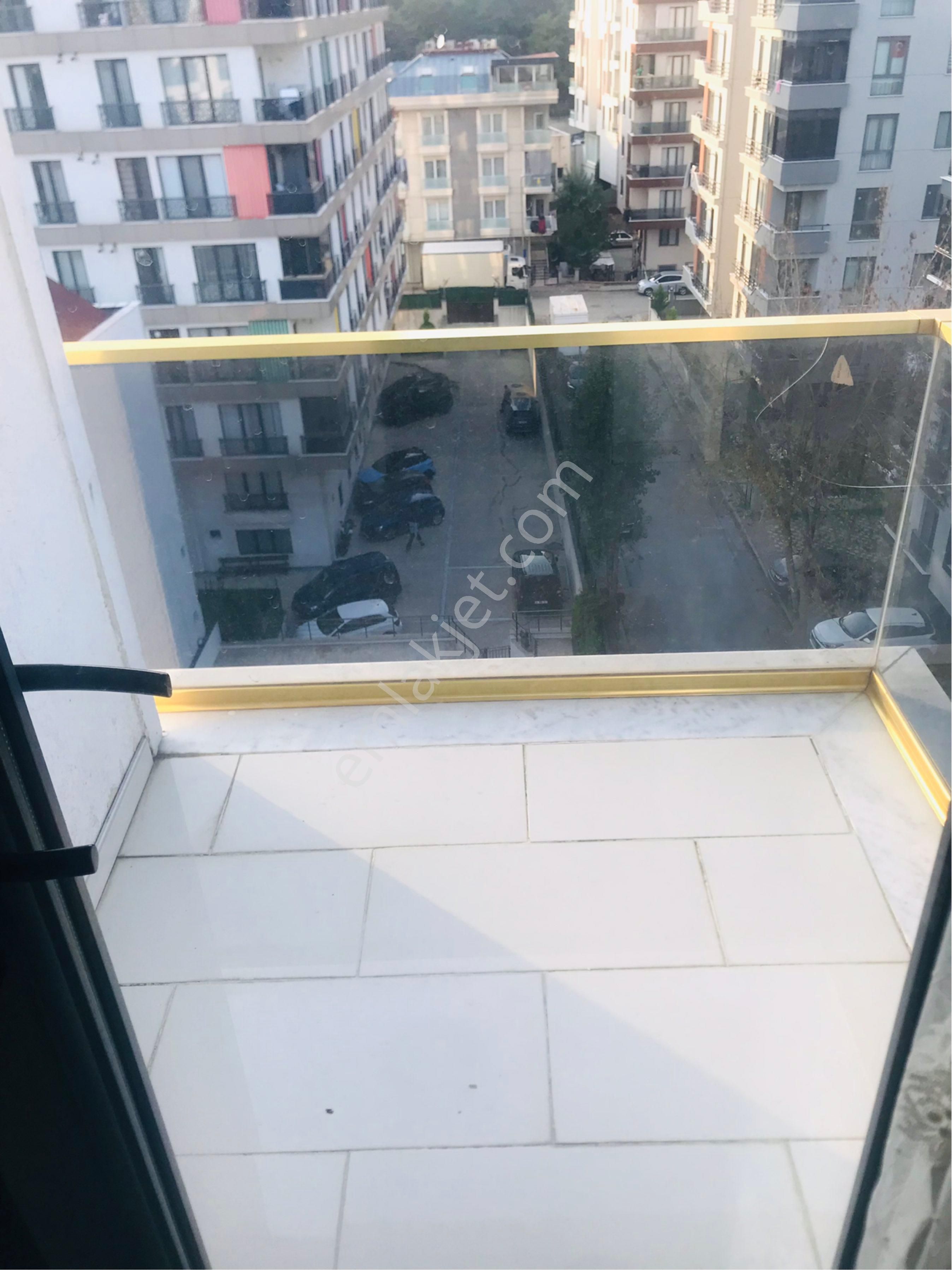 Çekmeköy Taşdelen Kiiralık 2+1 Eşyalı Daire Asansörlü - Görsel 4