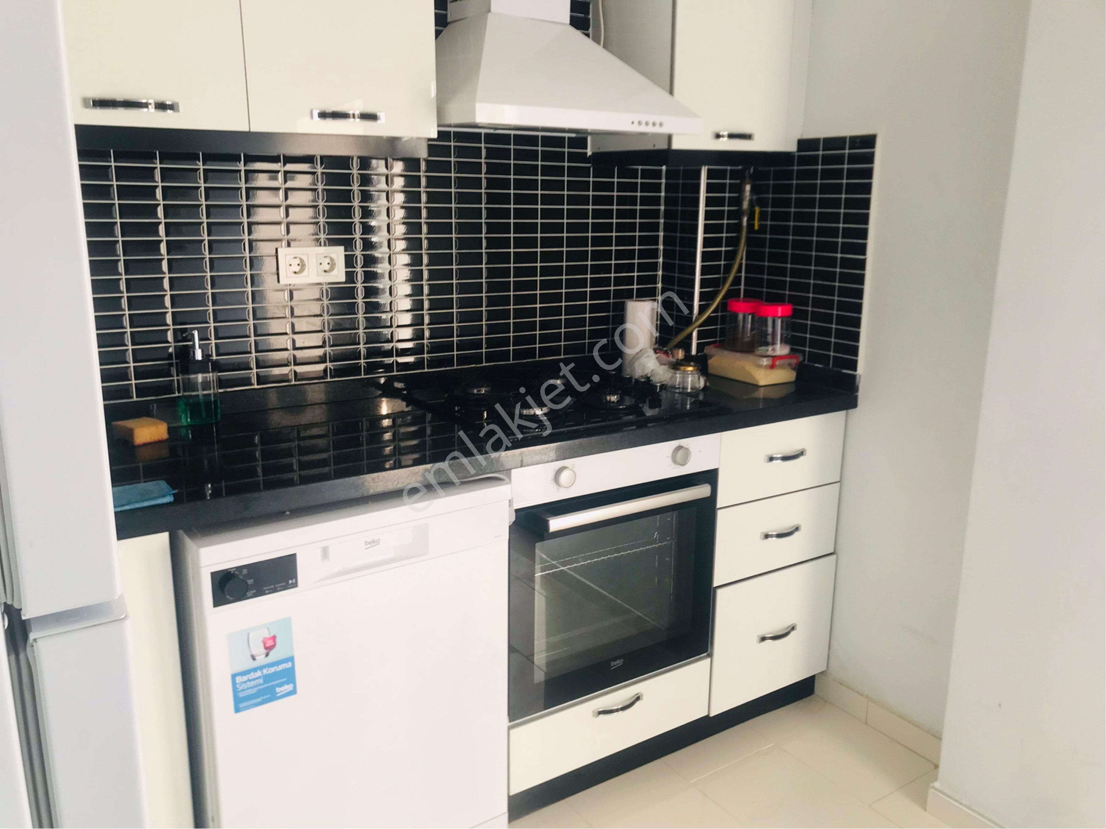 Çekmeköy Taşdelen Kiiralık 2+1 Eşyalı Daire Asansörlü - Görsel 18