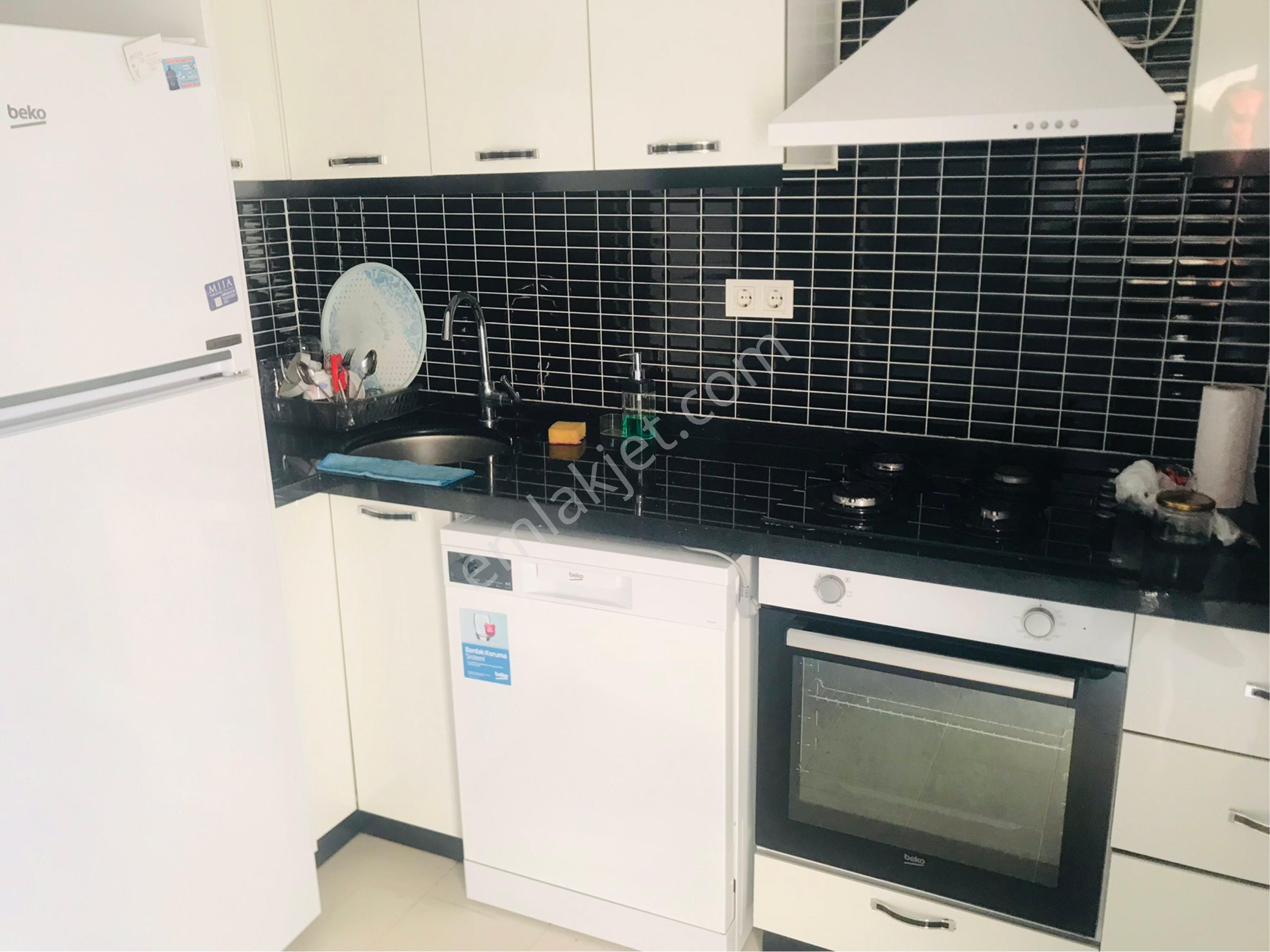 Çekmeköy Taşdelen Kiiralık 2+1 Eşyalı Daire Asansörlü - Görsel 14