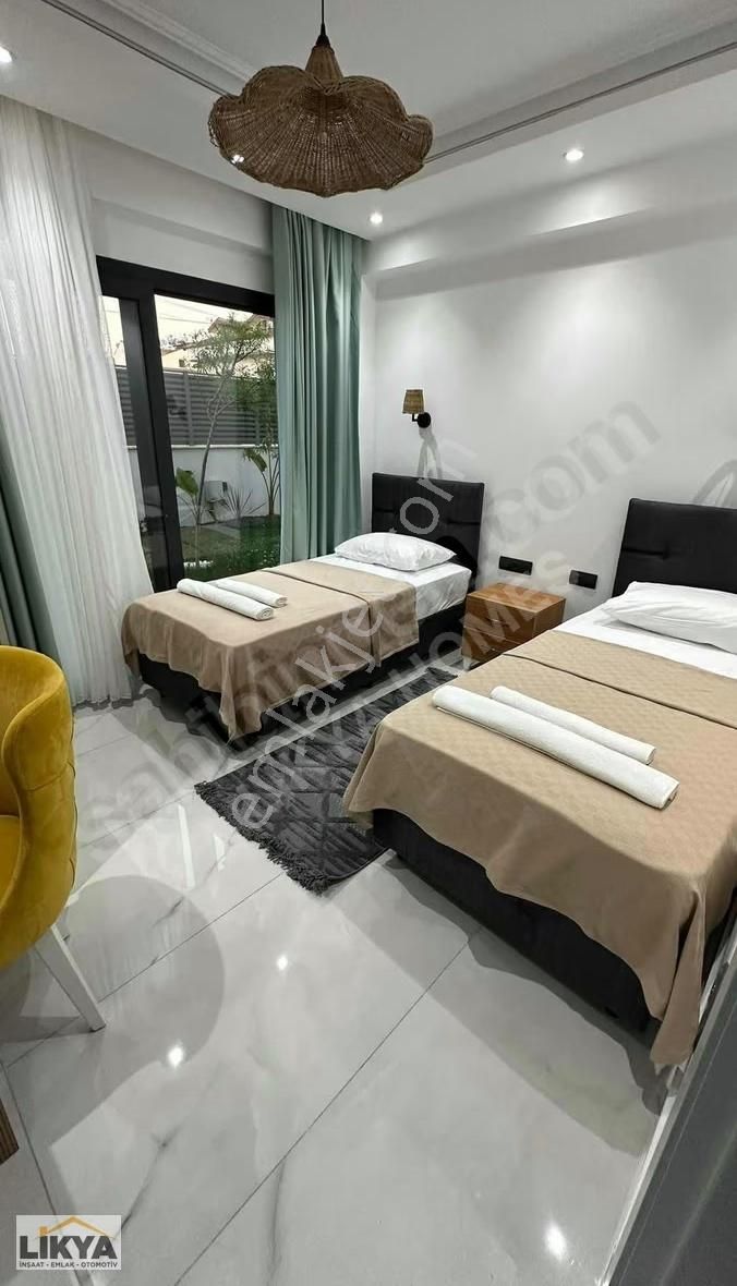 Sahile Çok Yakın Tam Korunaklı Lüks Kiralık - Görsel 21
