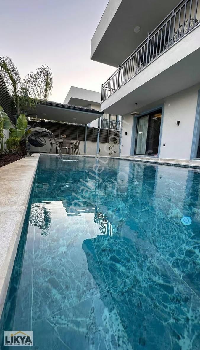 Sahile Çok Yakın Tam Korunaklı Lüks Kiralık - Görsel 9