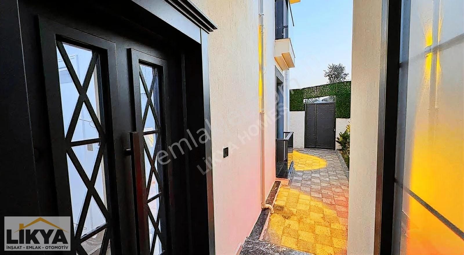 Babataşında Sahile Yakın Lüks Müstakil Havuzlu Villa - Görsel 32