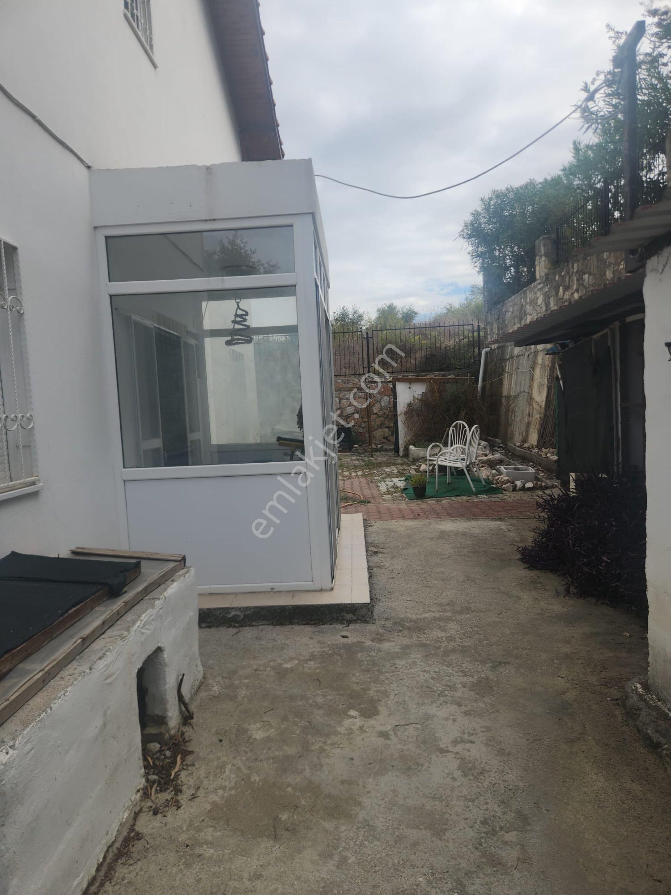 Sarılar Mahallesi’nde 5 + 1 Villamız Satılıktır Bir Dönüm Arsa İçerisinde - Görsel 11