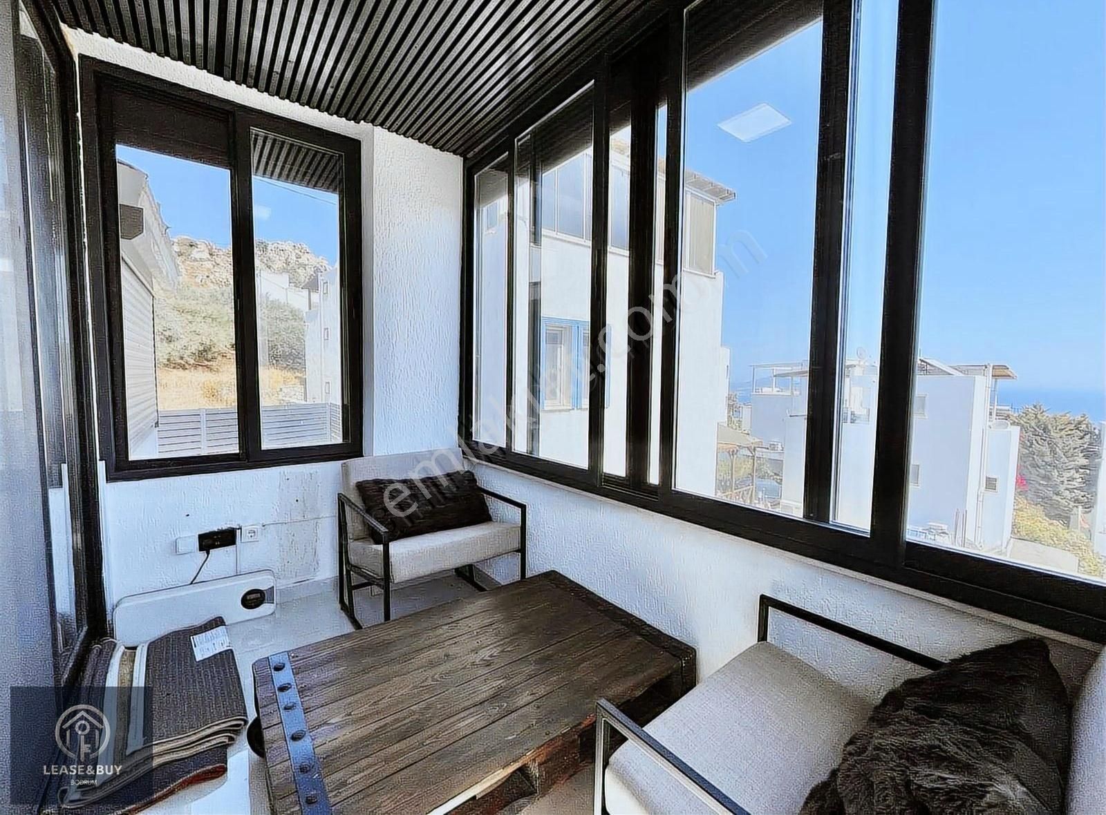 Bodrum Bagla`da Deniz Manzaralı 3+1 Triplex Villa - Görsel 15