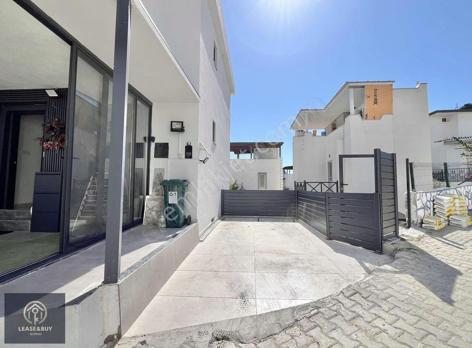Bodrum Bagla`da Deniz Manzaralı 3+1 Triplex Villa - Görsel 3