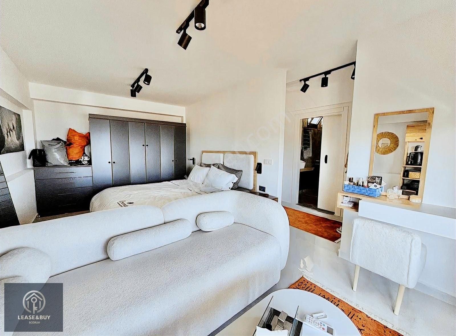 Bodrum Bagla`da Deniz Manzaralı 3+1 Triplex Villa - Görsel 17