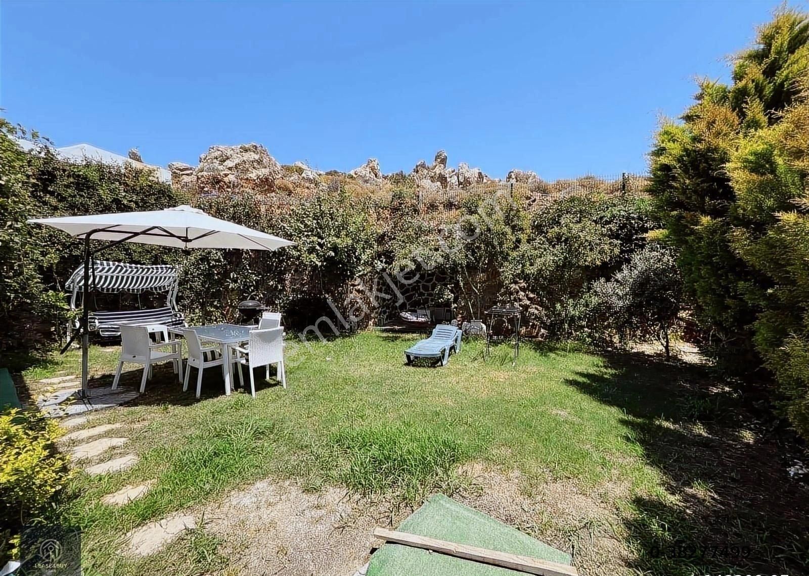 Aytur Sitesinde Geniş Bahçeli Villa - Görsel 30