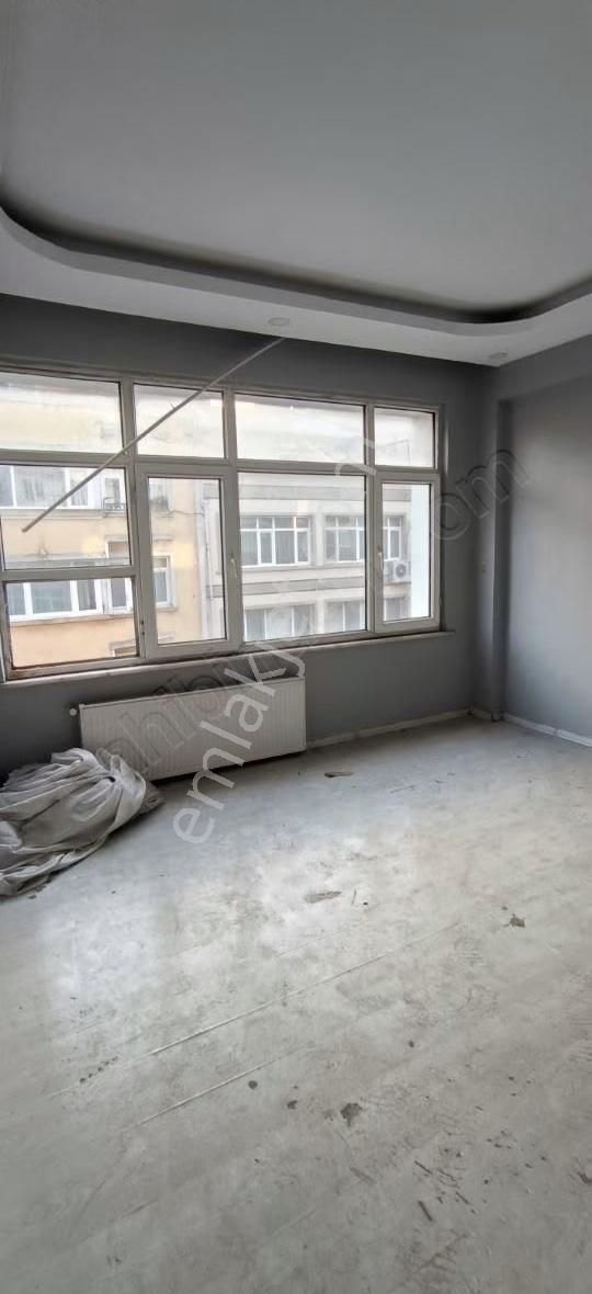 İşlek Caddede Komple Kiralık Bina - Görsel 2