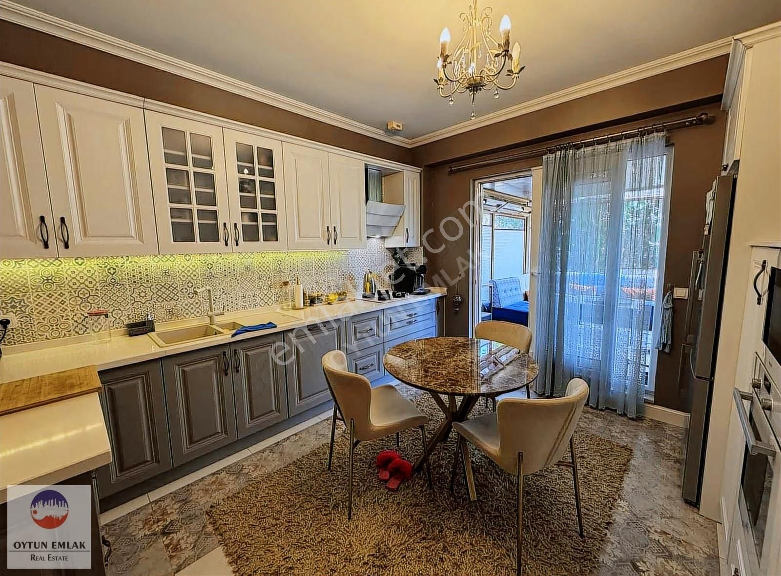 Ege Yakası Kapalı Kış Bahçeli 4+1 Satılık Müstakil Villa 220 M² - Görsel 16