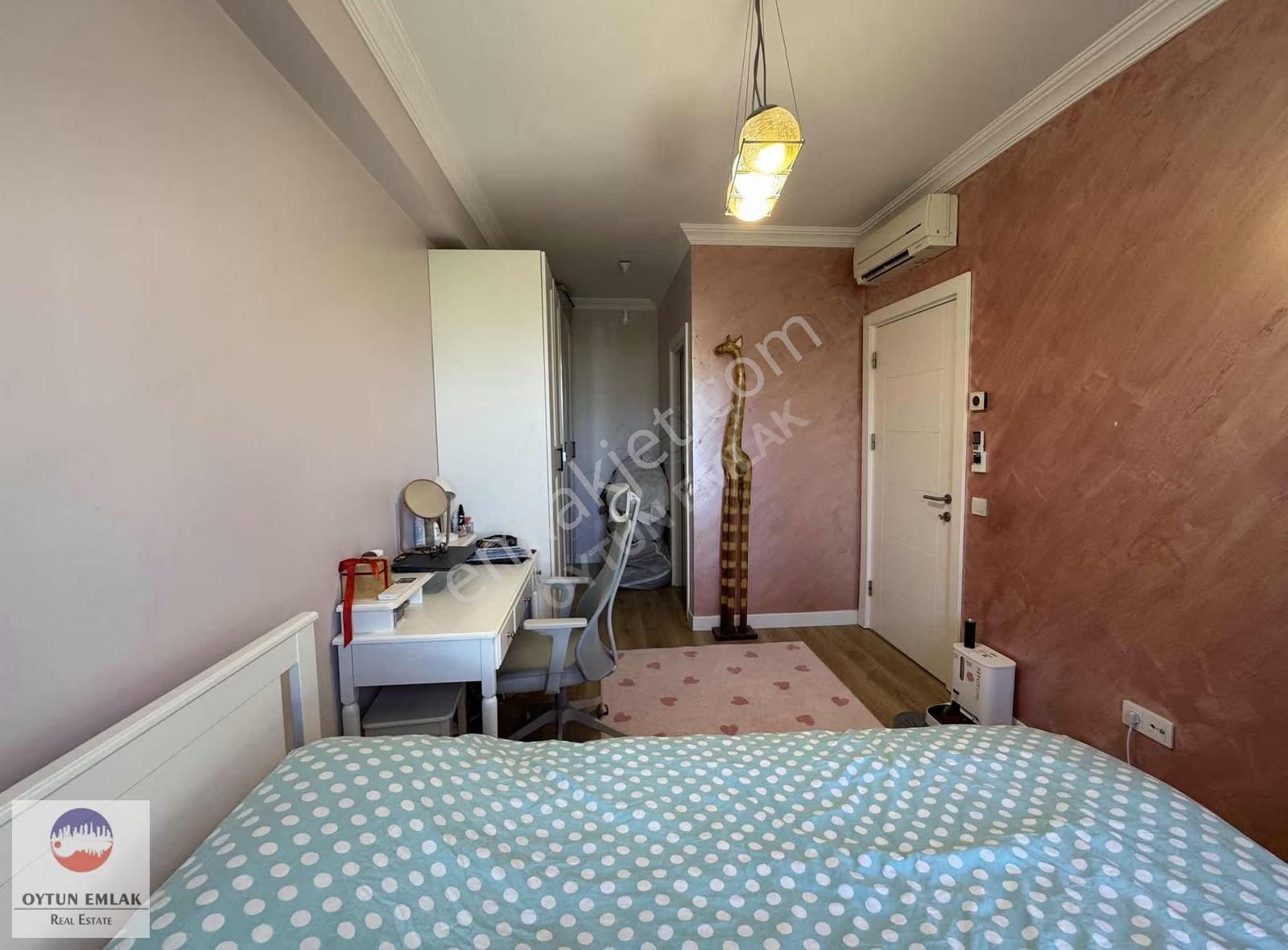 Ege Yakası Kapalı Kış Bahçeli 4+1 Satılık Müstakil Villa 220 M² - Görsel 3