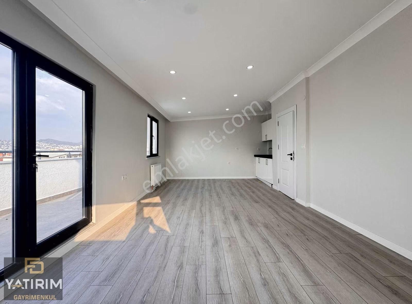 Marmaray Yakını Asansörlü 5+1 200 M2 Satılık Lüx Çatı Dubleks - Görsel 6