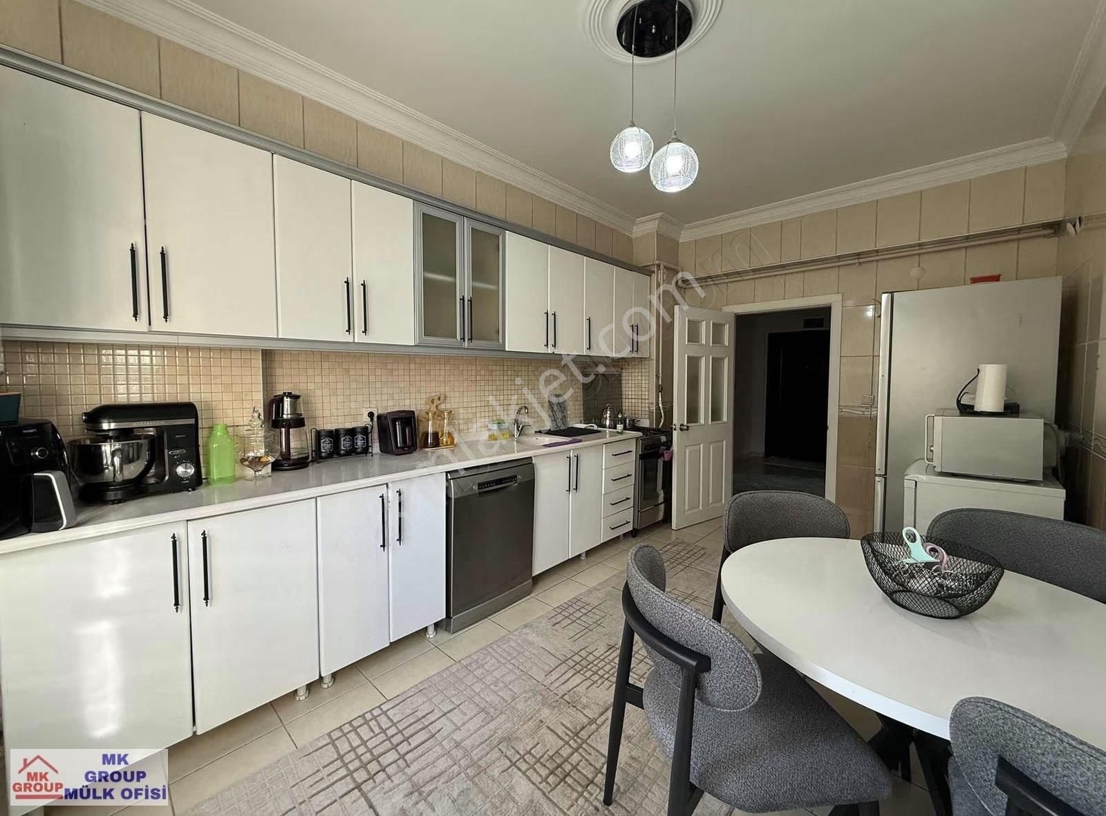 15 Temmuz'da Cadde Cephe Bakımlı Kombili 3+1 Satılık Daire - Görsel 6