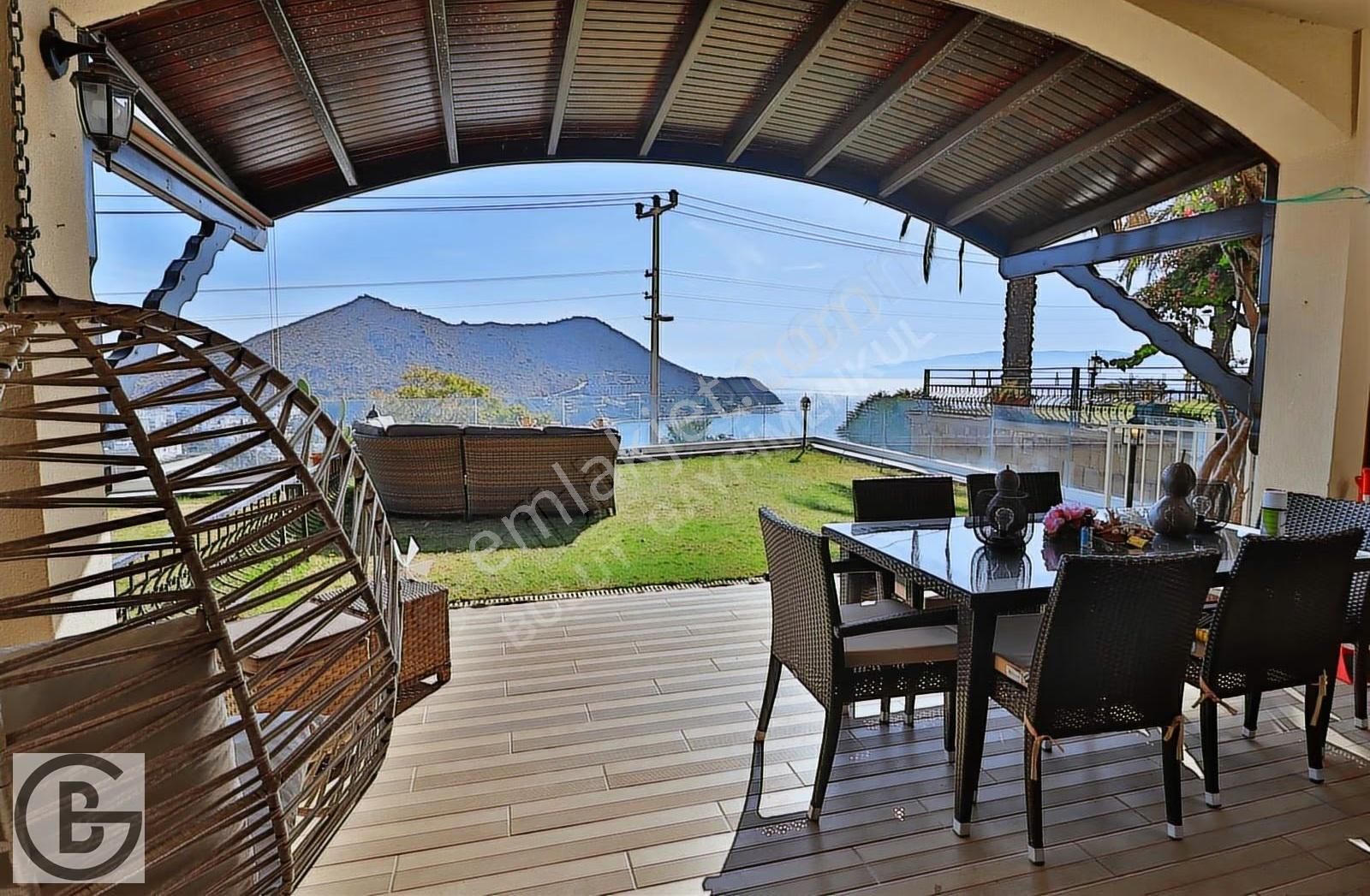 Bodrum Akyarlar'da Denize Yakın Kaptan Köşkü Gibi Villa 3+1 - Görsel 33