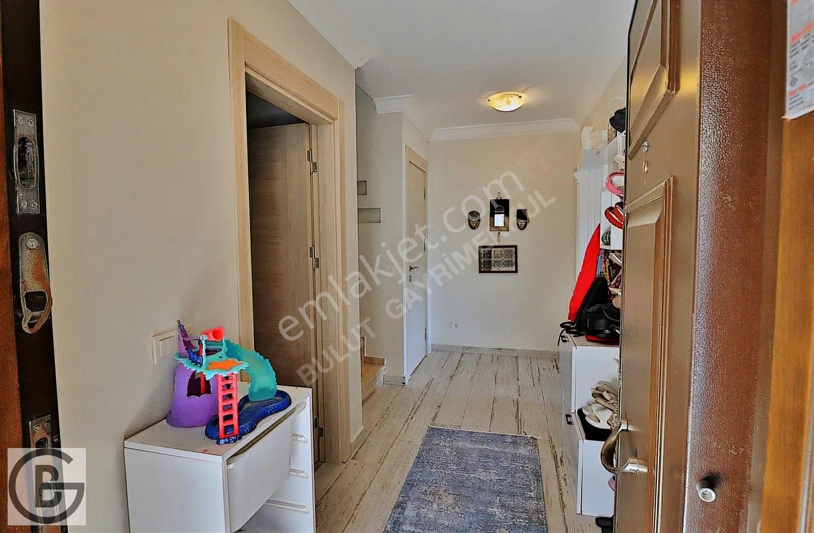 Bodrum Akyarlar'da Denize Yakın Kaptan Köşkü Gibi Villa 3+1 - Görsel 13